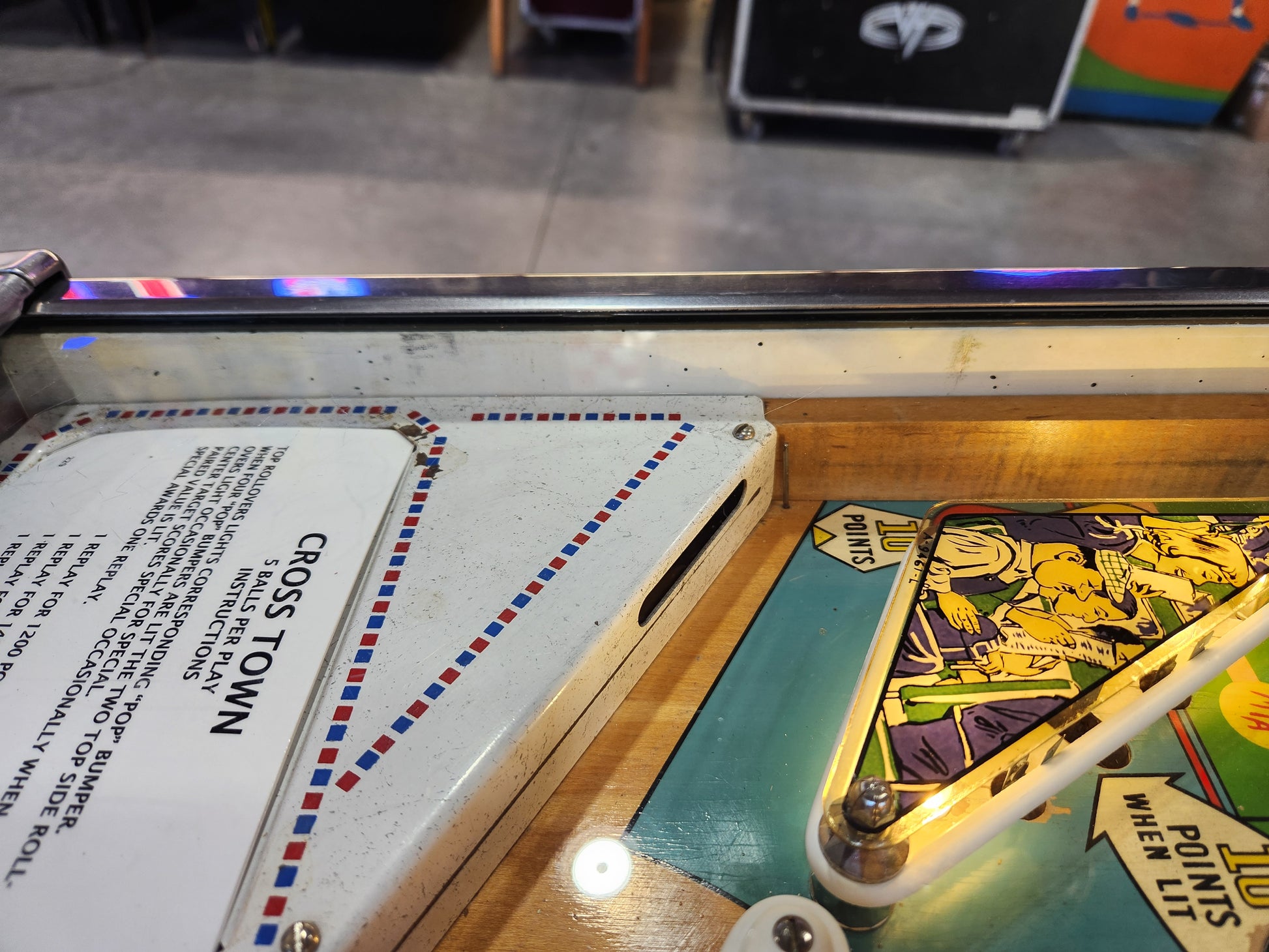 CROSS TOWN - 1966 Gottlieb EM Pinball Machine - Shopped and WORKS GREAT!