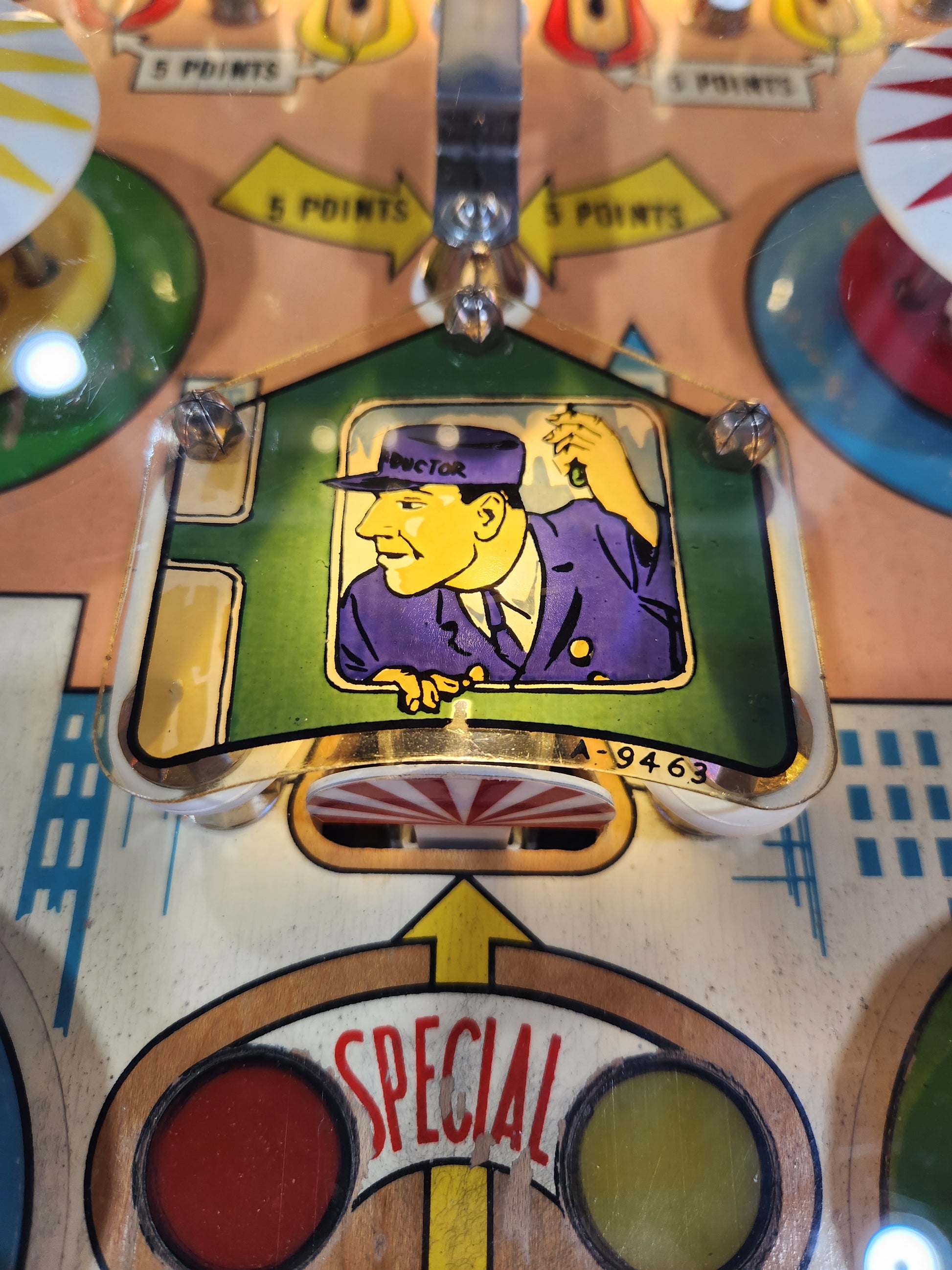 CROSS TOWN - 1966 Gottlieb EM Pinball Machine - Shopped and WORKS GREAT!