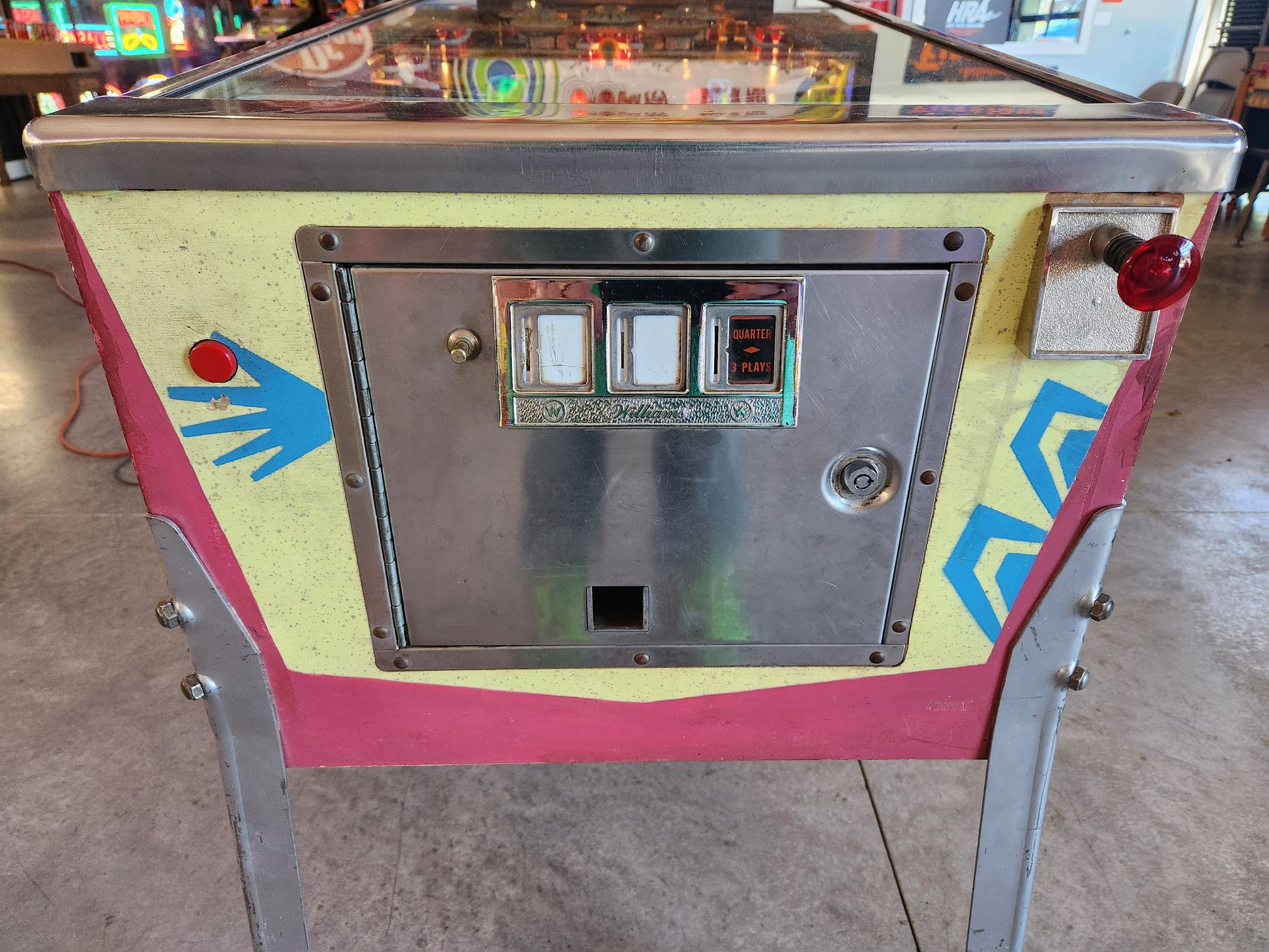 SUSPENSE - 1969 Williams Pinball Machine - Shopped and WORKING!