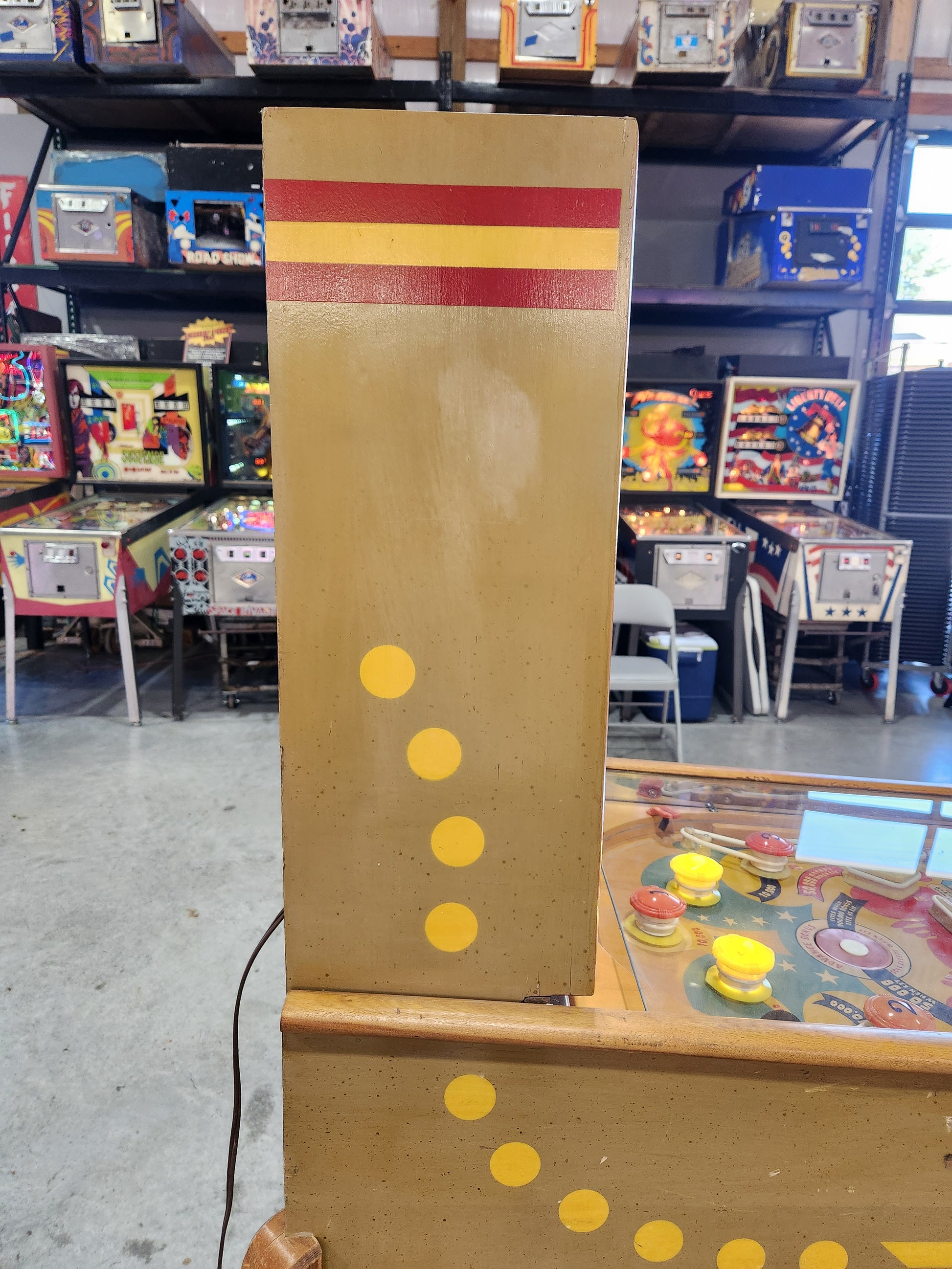 DEW-WA-DITTY - 1948 Williams Electro Mechanical Woodrail Pinball Machine - Shopped and WORKING!