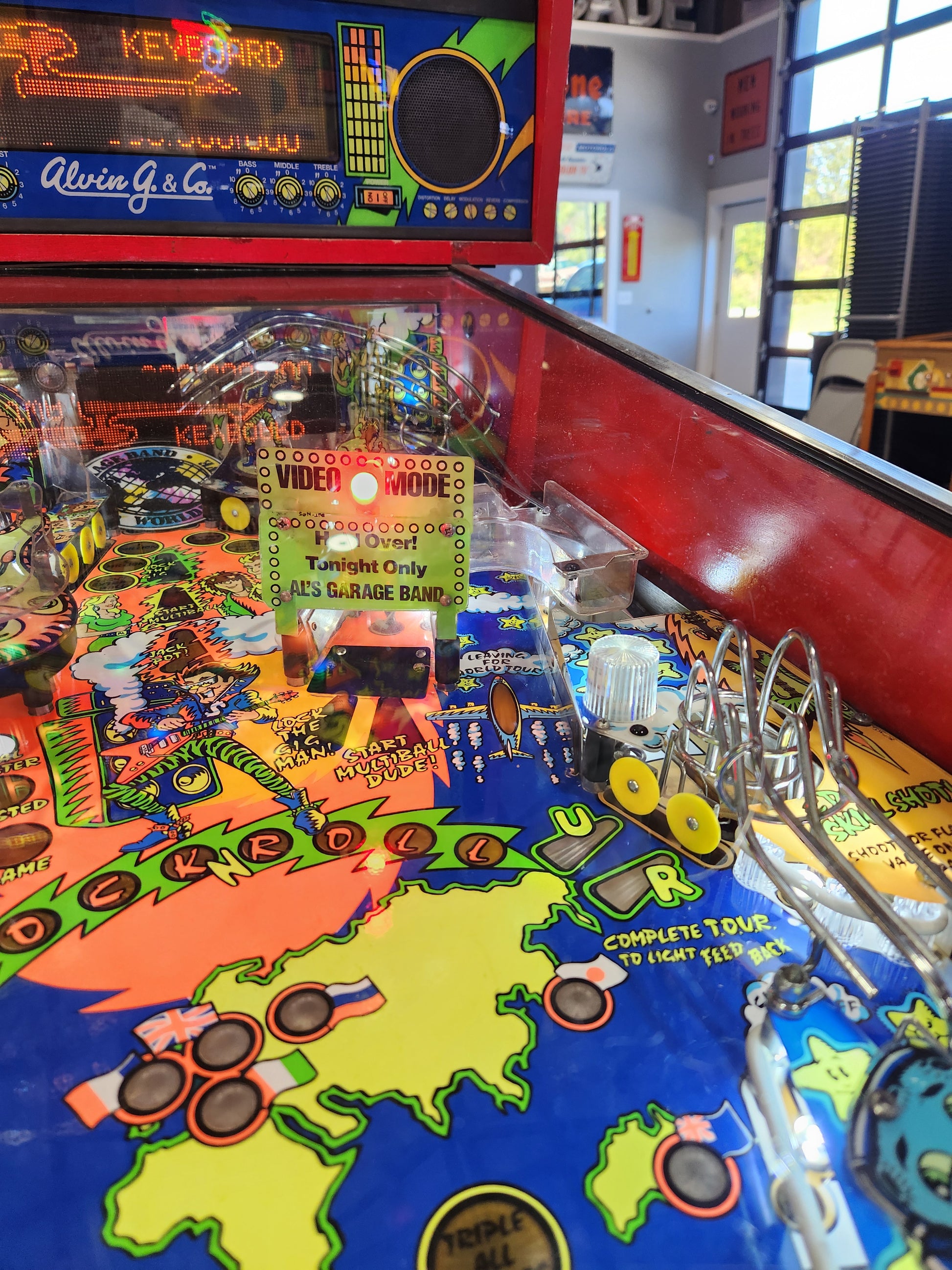 AL'S GARAGE BAND GOES ON A WORLD TOUR - 1992 Alvin G Pinball Machine - Shopped and WORKING!