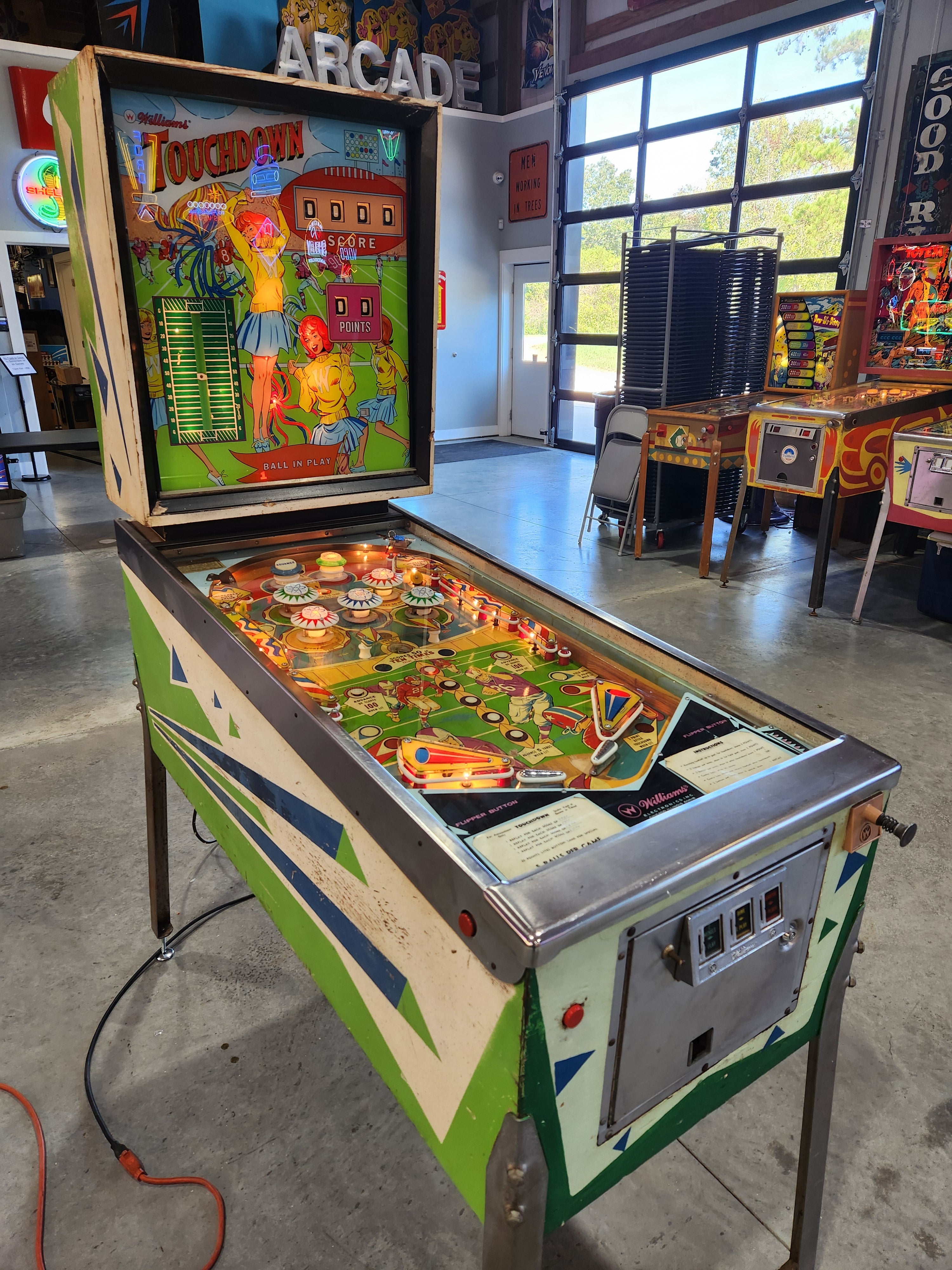 TOUCHDOWN - 1967 Williams EM Pinball Machine - Shopped and
