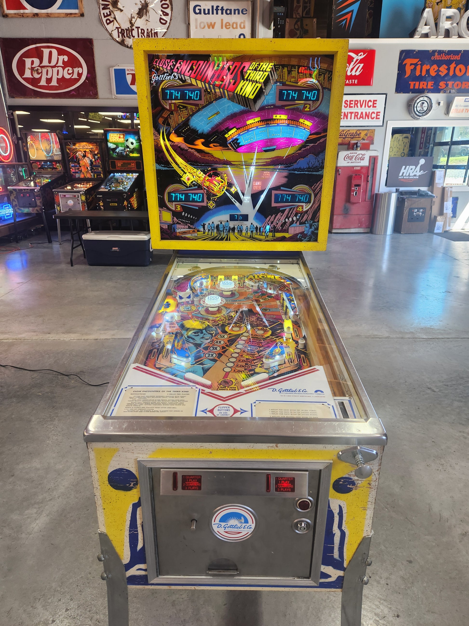 CLOSE ENCOUNTERS OF THE THIRD KIND - 1978 Gottlieb Pinball Machine - WORKS 100% - NICE GAME