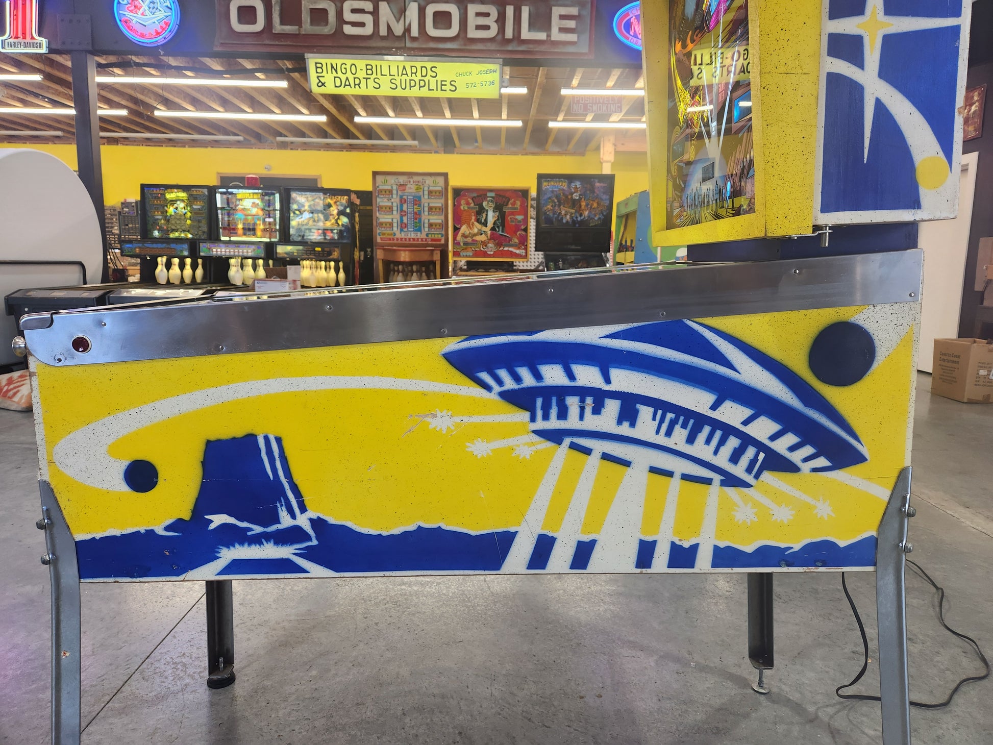 CLOSE ENCOUNTERS OF THE THIRD KIND - 1978 Gottlieb Pinball Machine - WORKS 100% - NICE GAME