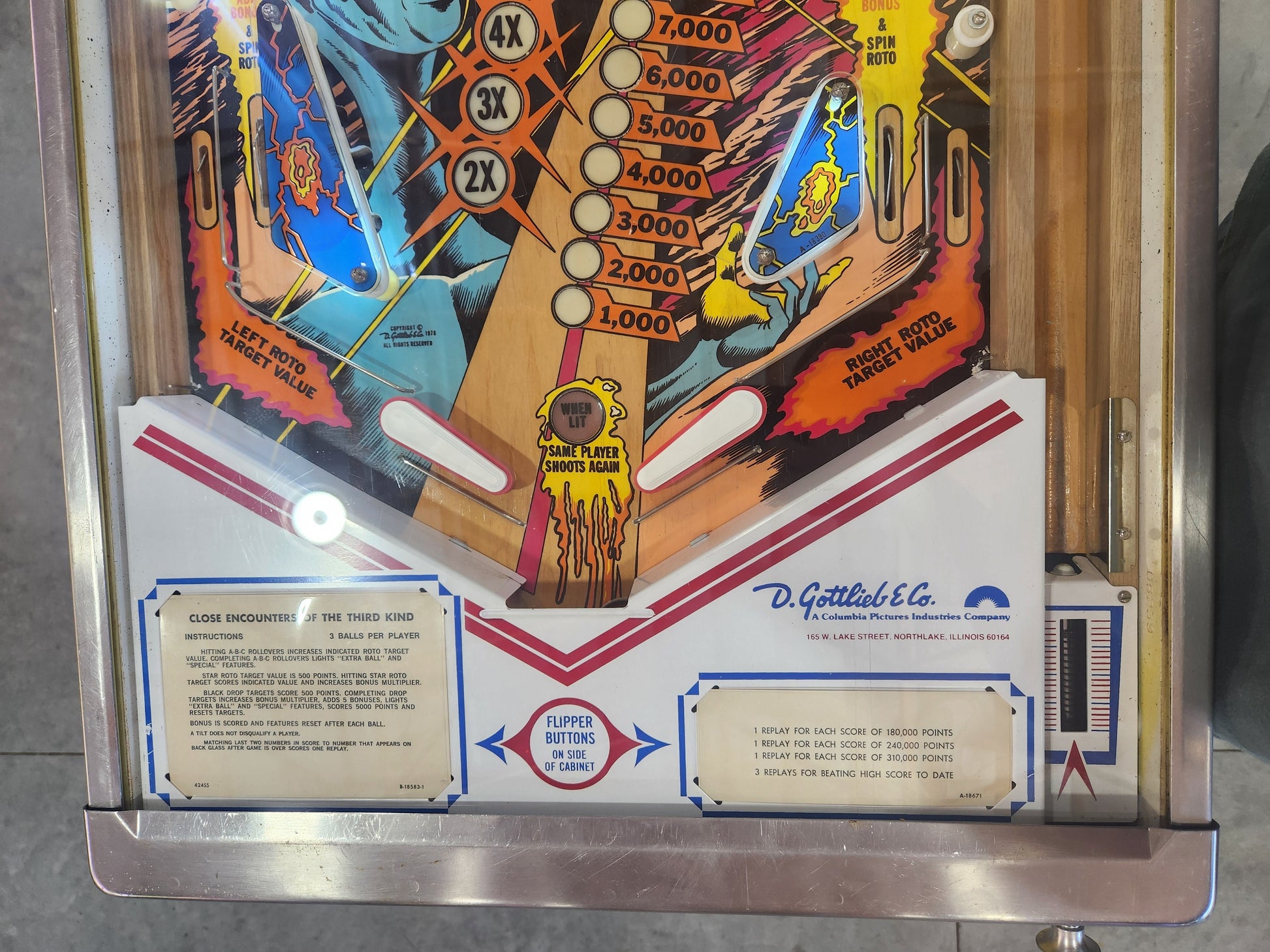 CLOSE ENCOUNTERS OF THE THIRD KIND - 1978 Gottlieb Pinball Machine - WORKS 100% - NICE GAME