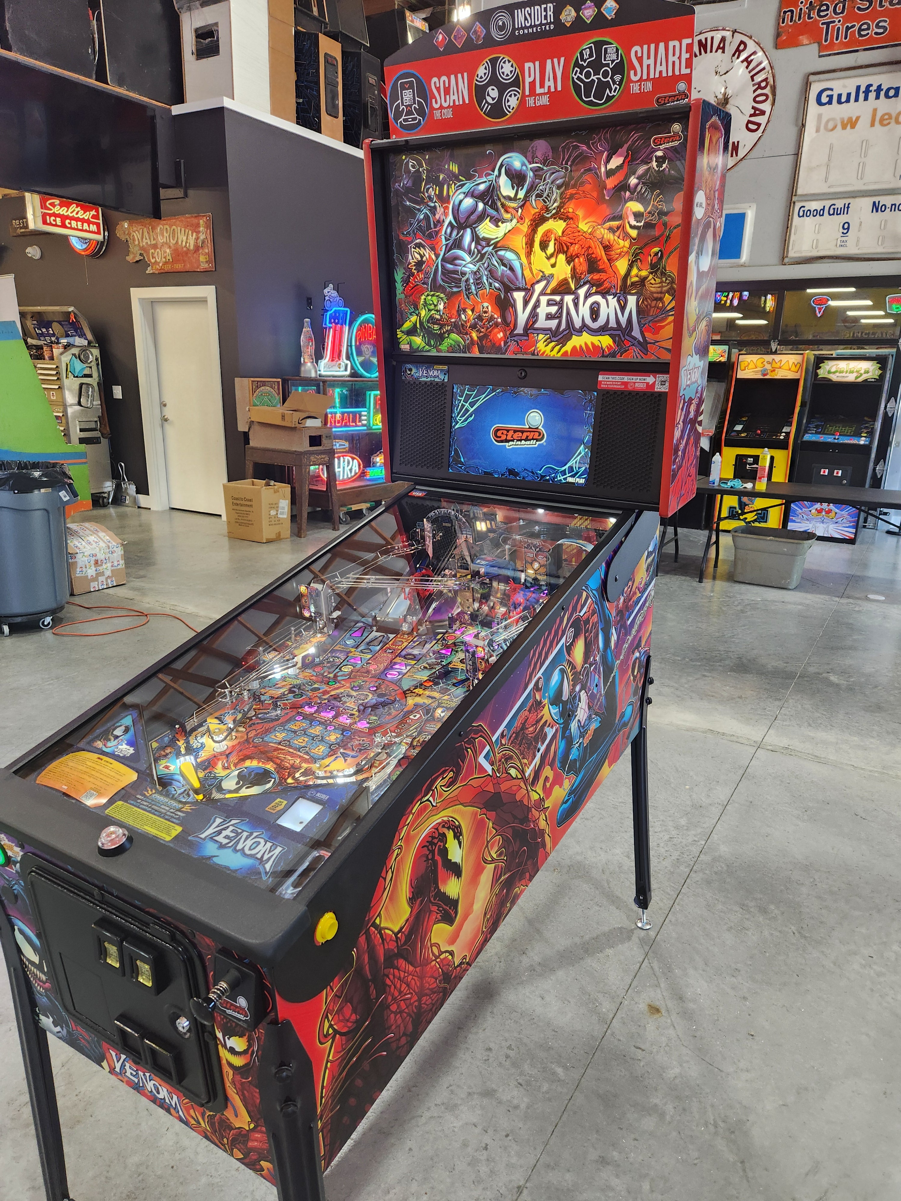 VENOM PREMIUM - 2023 Stern Pinball Machine - WORKS 100% - Low