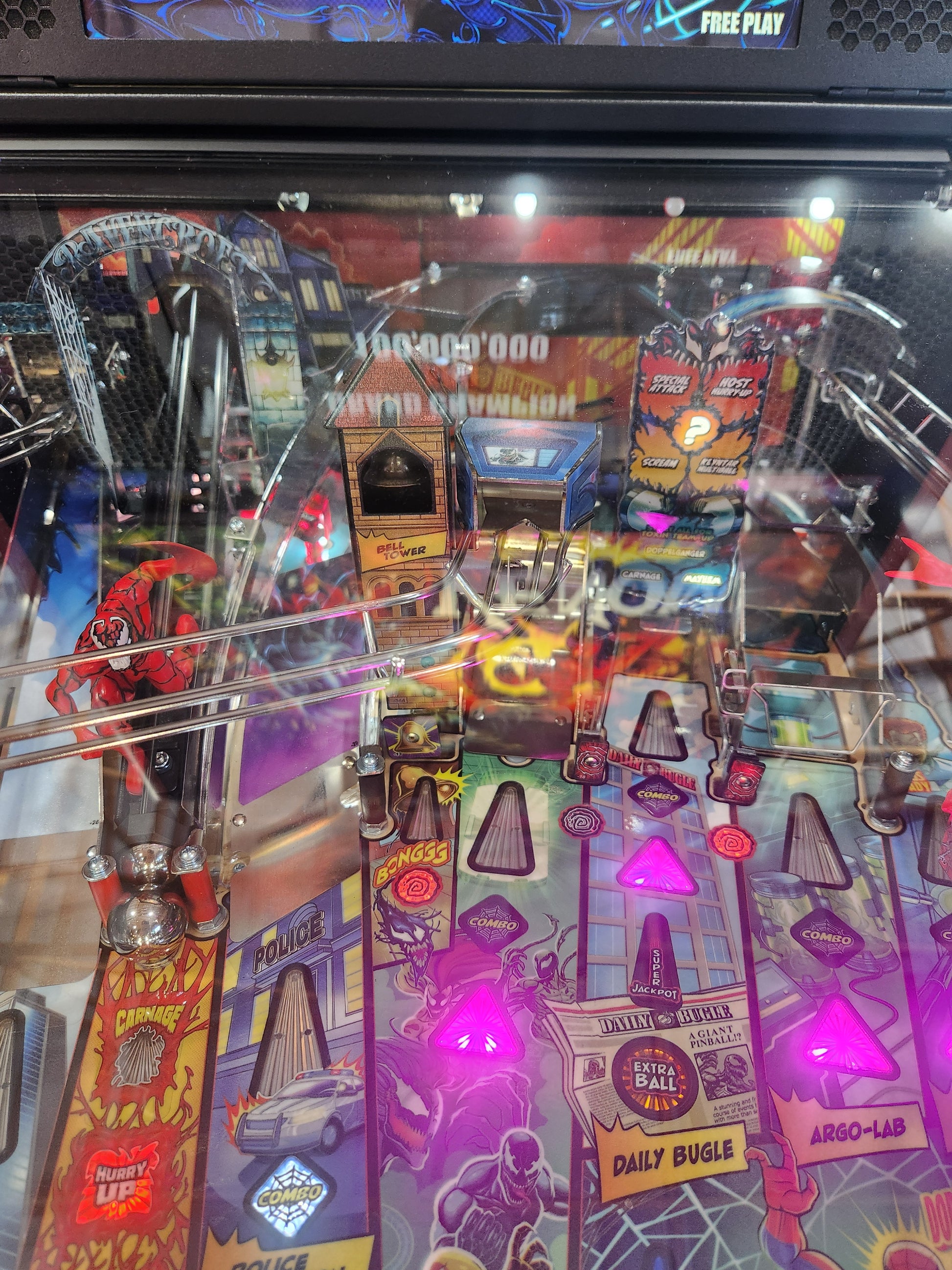 VENOM PREMIUM - 2023 Stern Pinball Machine - WORKS 100% - Low Plays - INSIDER CONNECTED