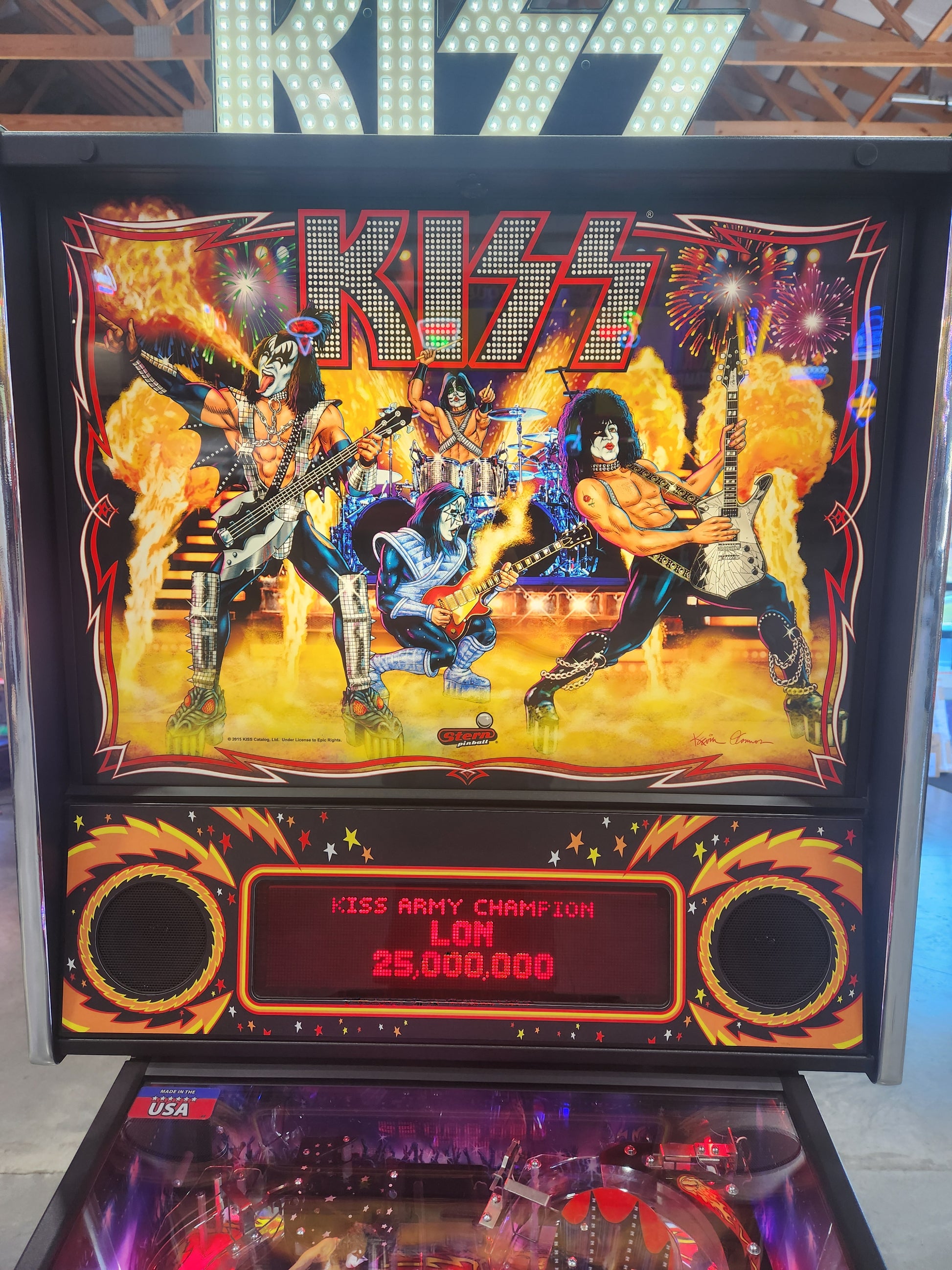 KISS PREMIUM WITH TOPPER - 2015 Stern Pinball Machine - WORKS 100% - Low Plays NICE GAME