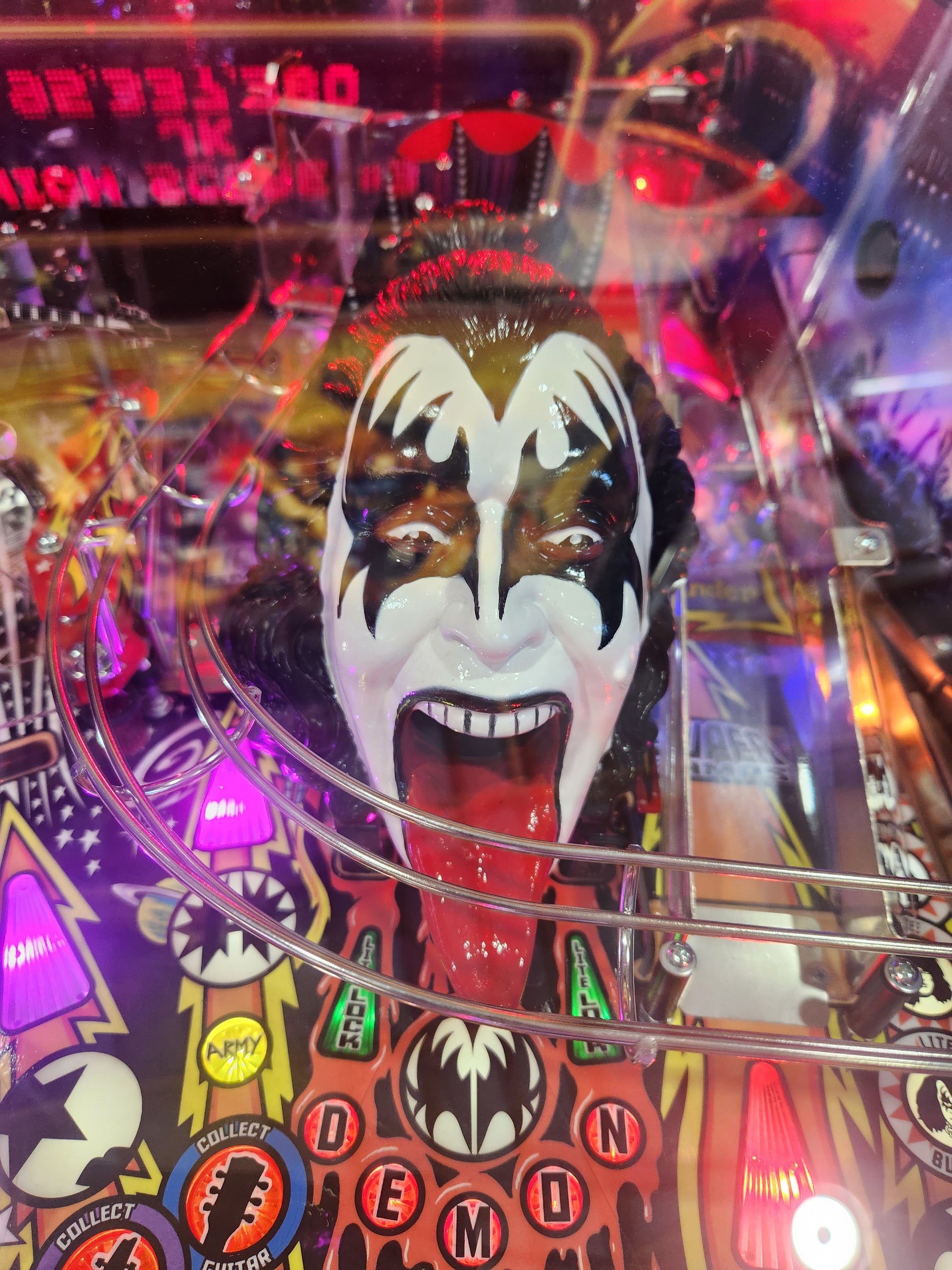 KISS PREMIUM WITH TOPPER - 2015 Stern Pinball Machine - WORKS 100% - Low Plays NICE GAME