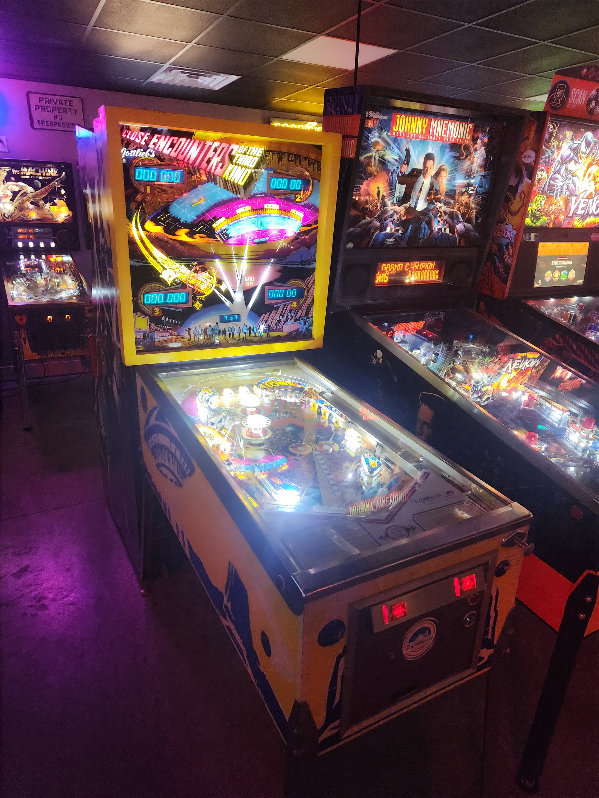CLOSE ENCOUNTERS OF THE THIRD KIND - 1978 Gottlieb Pinball Machine - WORKS 100% - NICE GAME