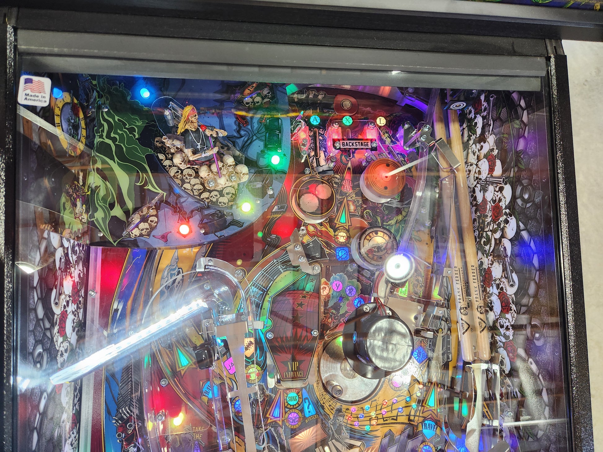 GUNS N ROSES - 2020 Jersey Jack JJP Pinball Machine - WORKS 100% - Super Fun Game GNR!