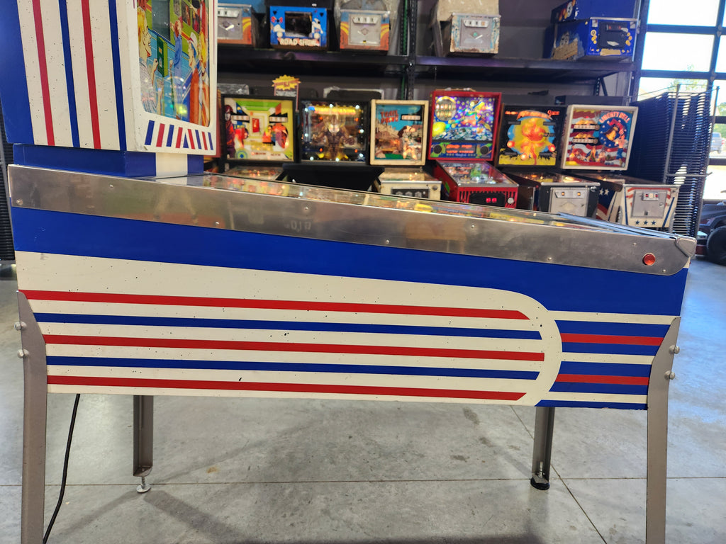 CROSS TOWN - 1966 Gottlieb EM Pinball Machine - Shopped and WORKS GREAT!