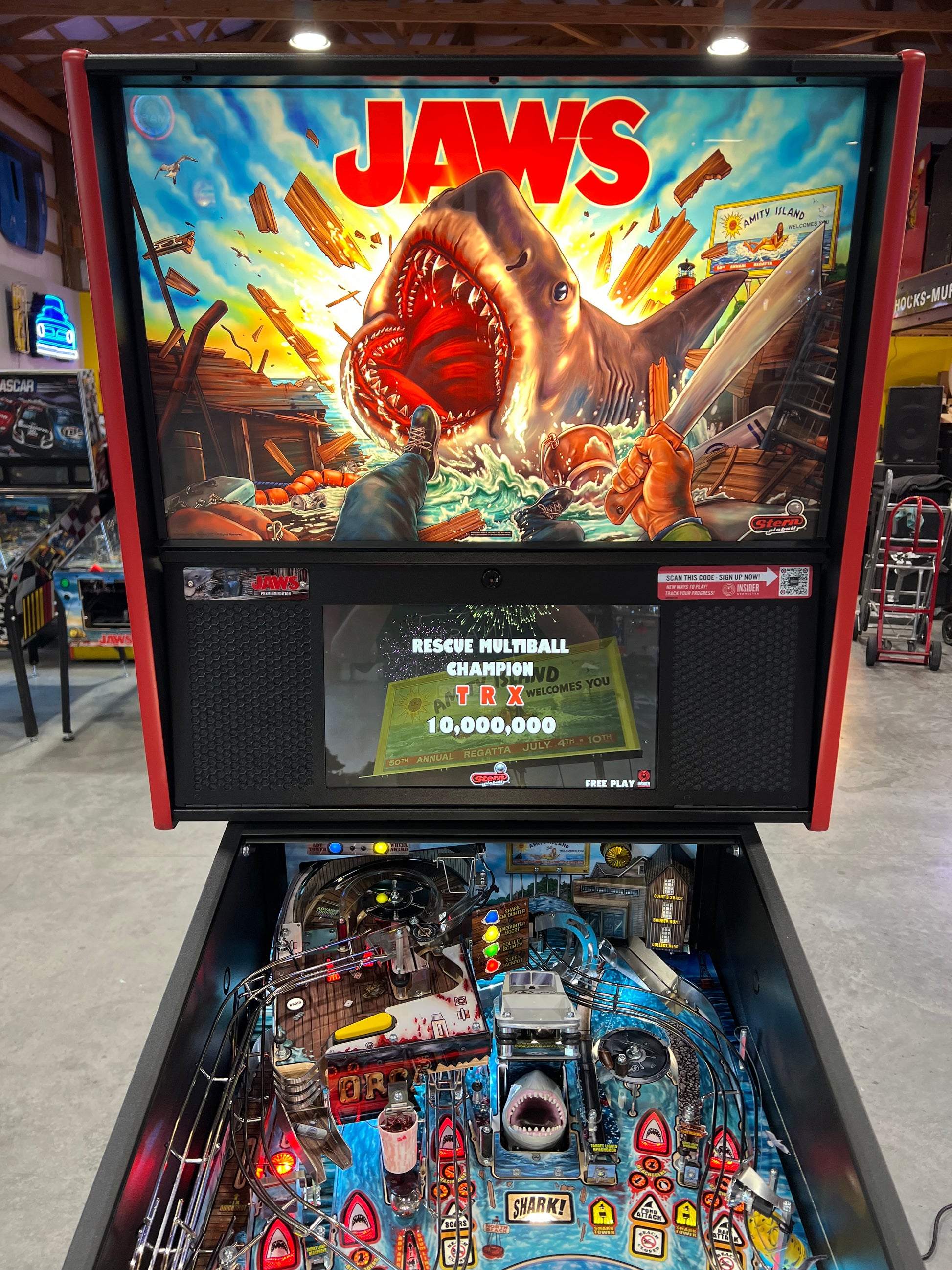 JAWS PREMIUM - 2026 Stern Pinball Machine - WORKS 100% - Brand New - INSIDER CONNECTED