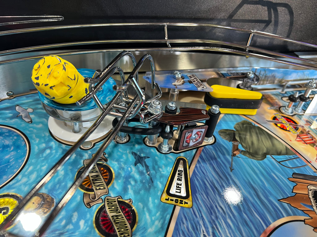 JAWS PREMIUM - 2026 Stern Pinball Machine - WORKS 100% - Brand New - INSIDER CONNECTED