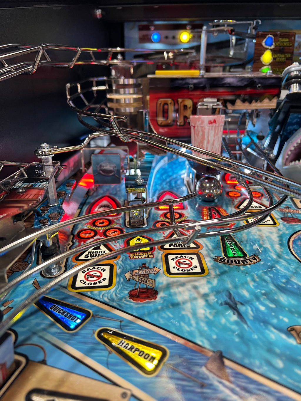 JAWS PREMIUM - 2026 Stern Pinball Machine - WORKS 100% - Brand New - INSIDER CONNECTED