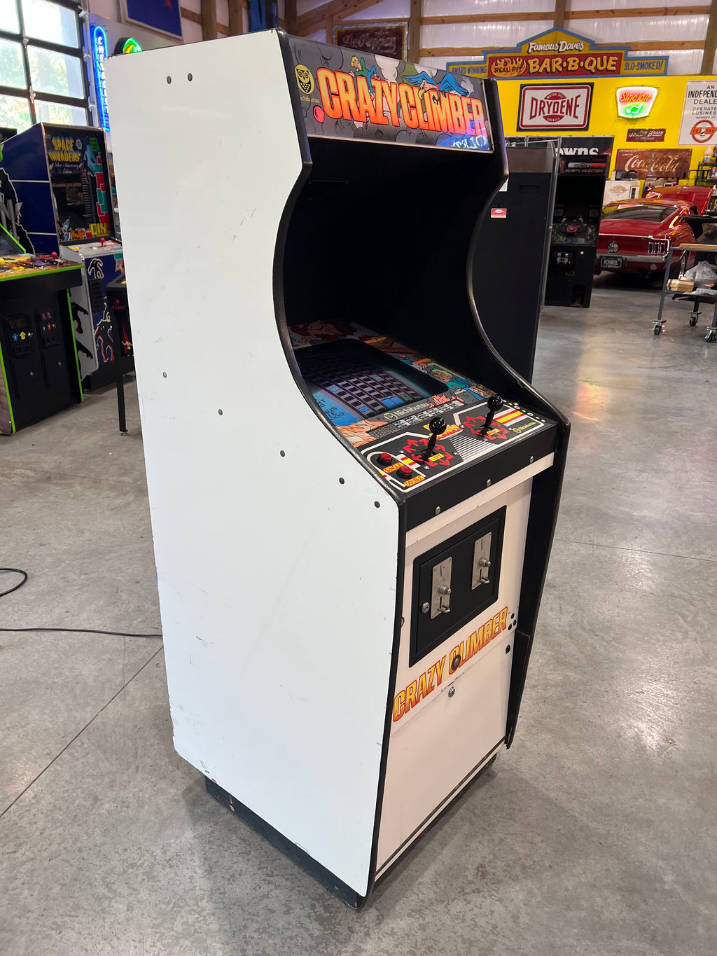 CRAZY CLIMBER - Nichibutsu Arcade Game - Works 100% - Rarer Classic - Hard to Find!