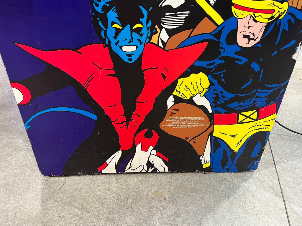 X-Men - 4 PLAYER - Konami Arcade Game! ORIGINAL! Nice Looking Arcade Cabinet - Works Great!