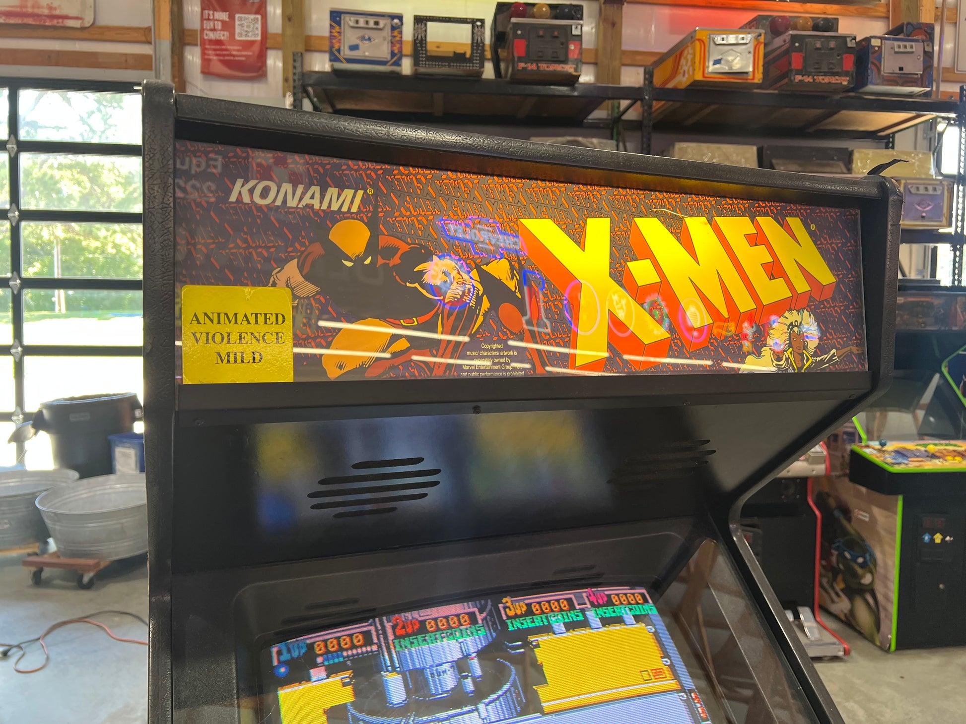 X-Men - 4 PLAYER - Konami Arcade Game! ORIGINAL! Nice Looking Arcade Cabinet - Works Great!