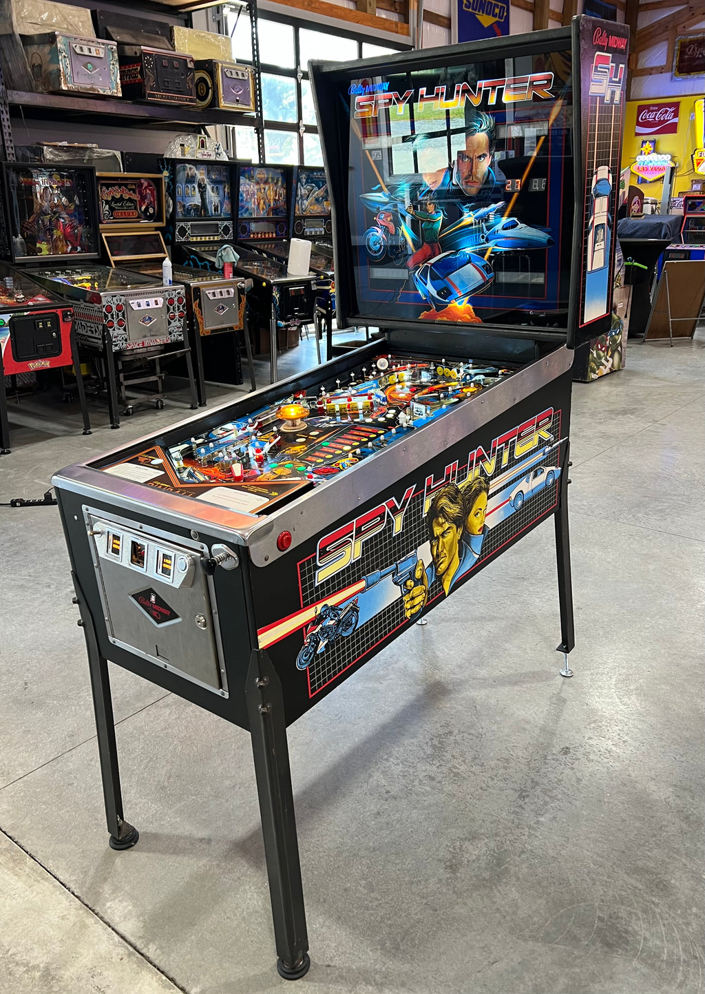 SPY HUNTER - 1986 Bally Pinball Machine - WORKS 100% - VERY VERY Nice Example of This Title!