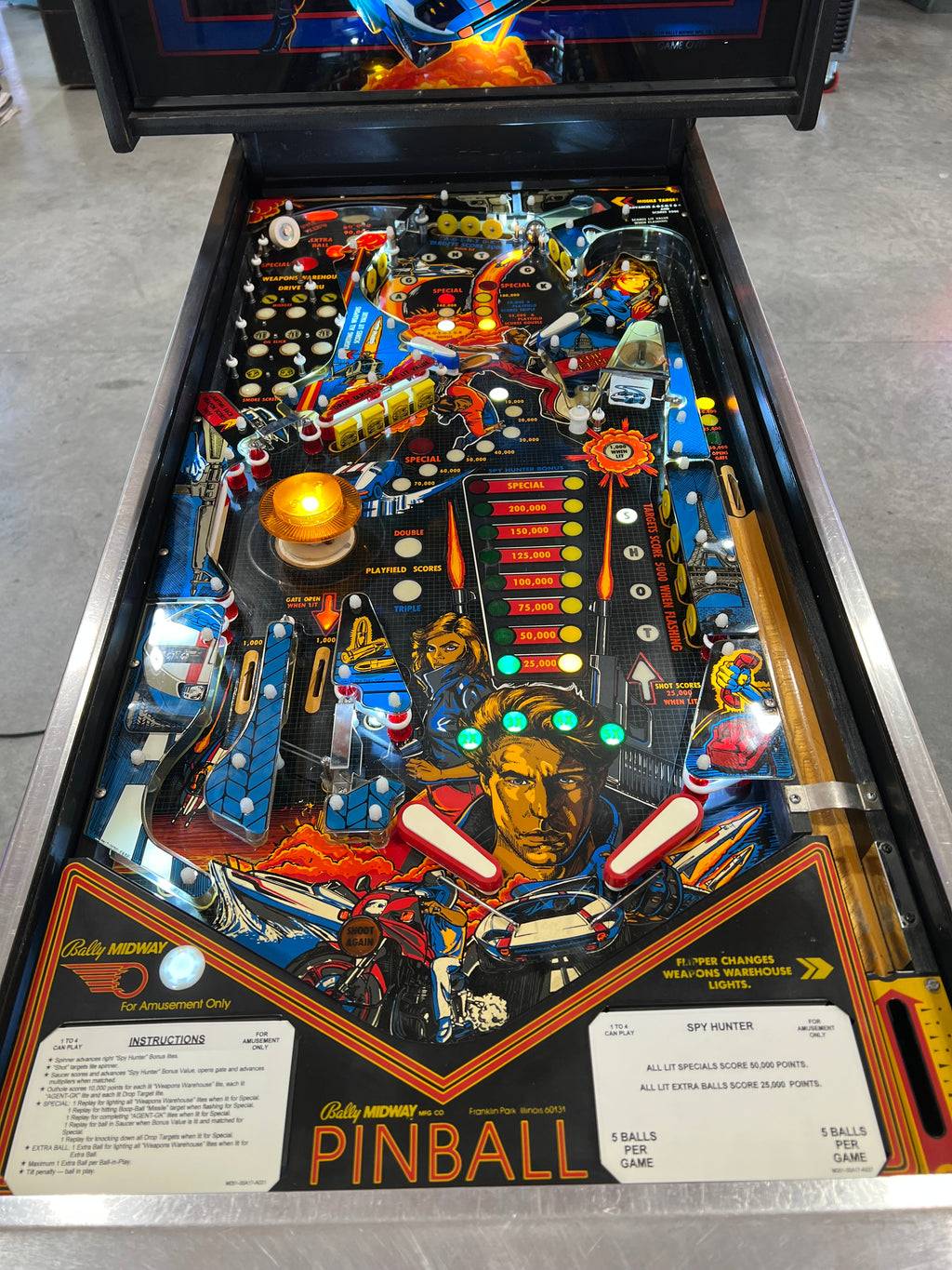 SPY HUNTER - 1986 Bally Pinball Machine - WORKS 100% - VERY VERY Nice Example of This Title!