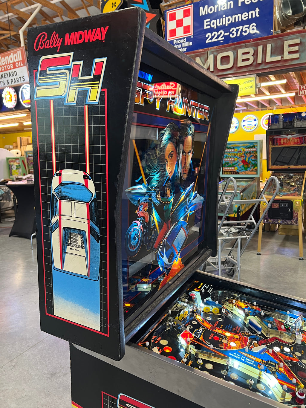 SPY HUNTER - 1986 Bally Pinball Machine - WORKS 100% - VERY VERY Nice Example of This Title!