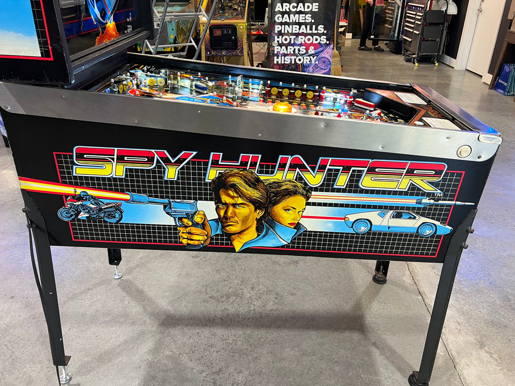 SPY HUNTER - 1986 Bally Pinball Machine - WORKS 100% - VERY VERY Nice Example of This Title!