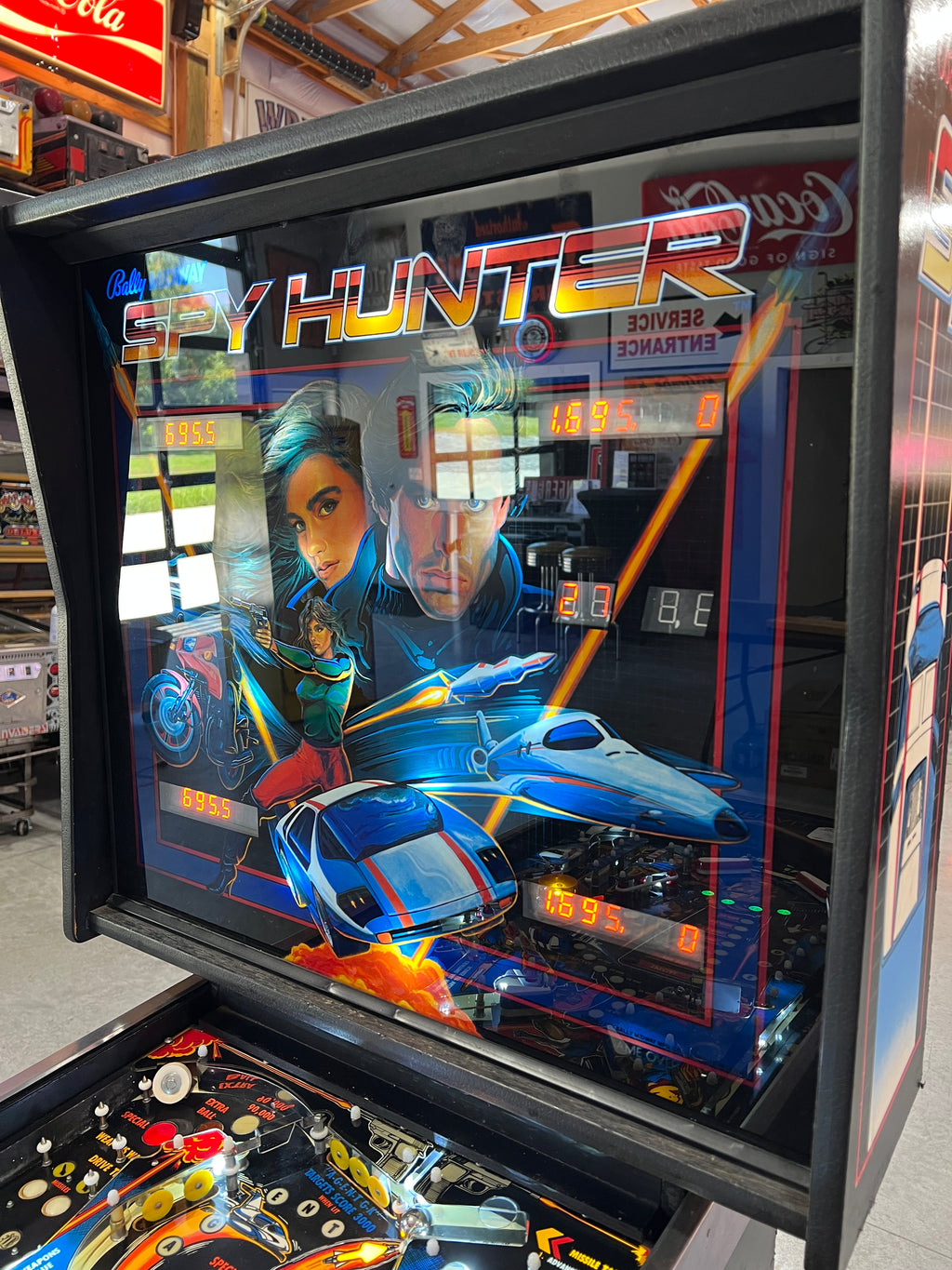 SPY HUNTER - 1986 Bally Pinball Machine - WORKS 100% - VERY VERY Nice Example of This Title!