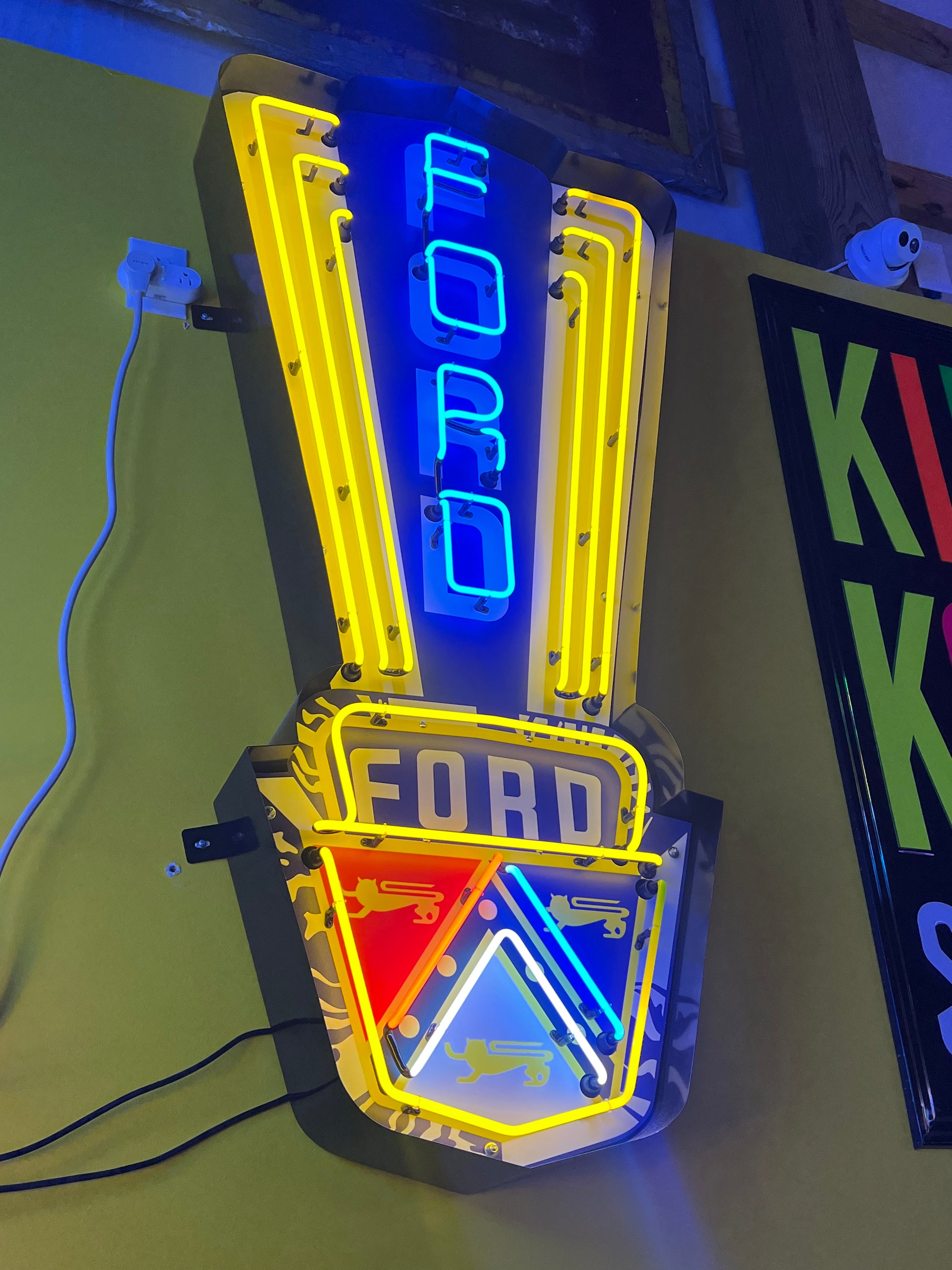 FORD DEALER VINTAGE STYLE LARGE 4 1/2 FT NEON CAN SIGN - Ready for Your Garage, Game Room or Man Cave!! REAL NEON!