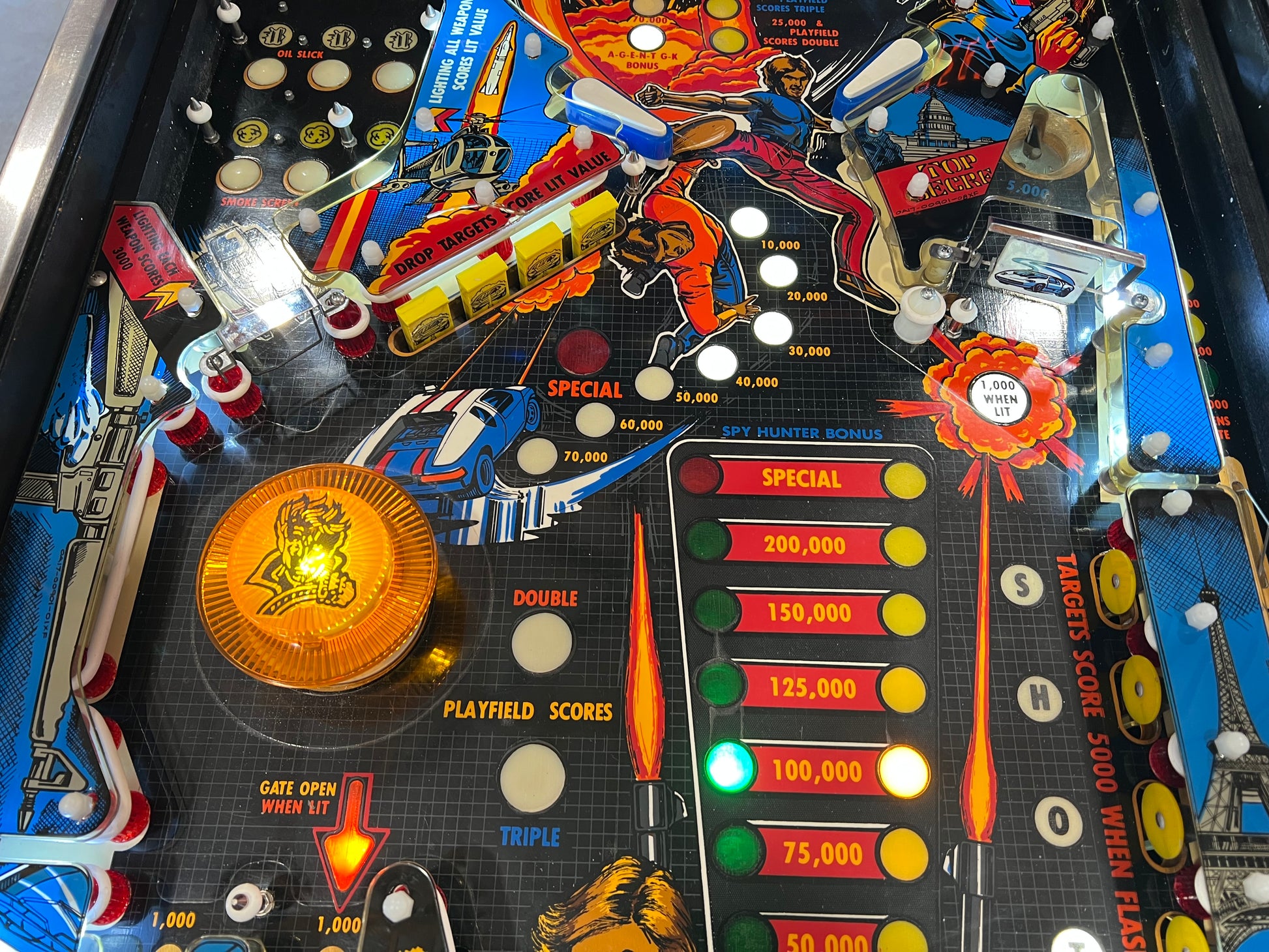 SPY HUNTER - 1986 Bally Pinball Machine - WORKS 100% - VERY VERY Nice Example of This Title!