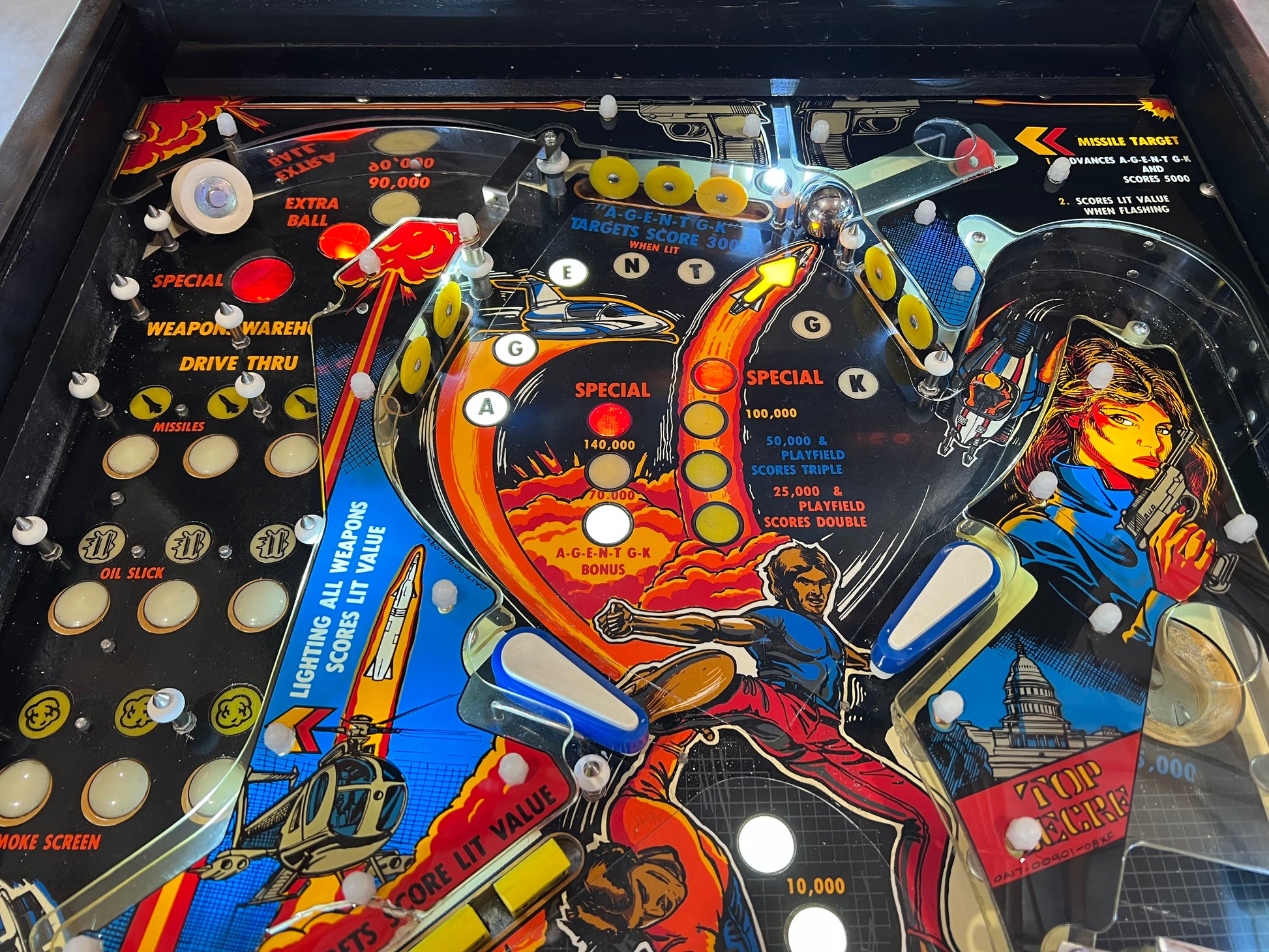 SPY HUNTER - 1986 Bally Pinball Machine - WORKS 100% - VERY VERY Nice Example of This Title!