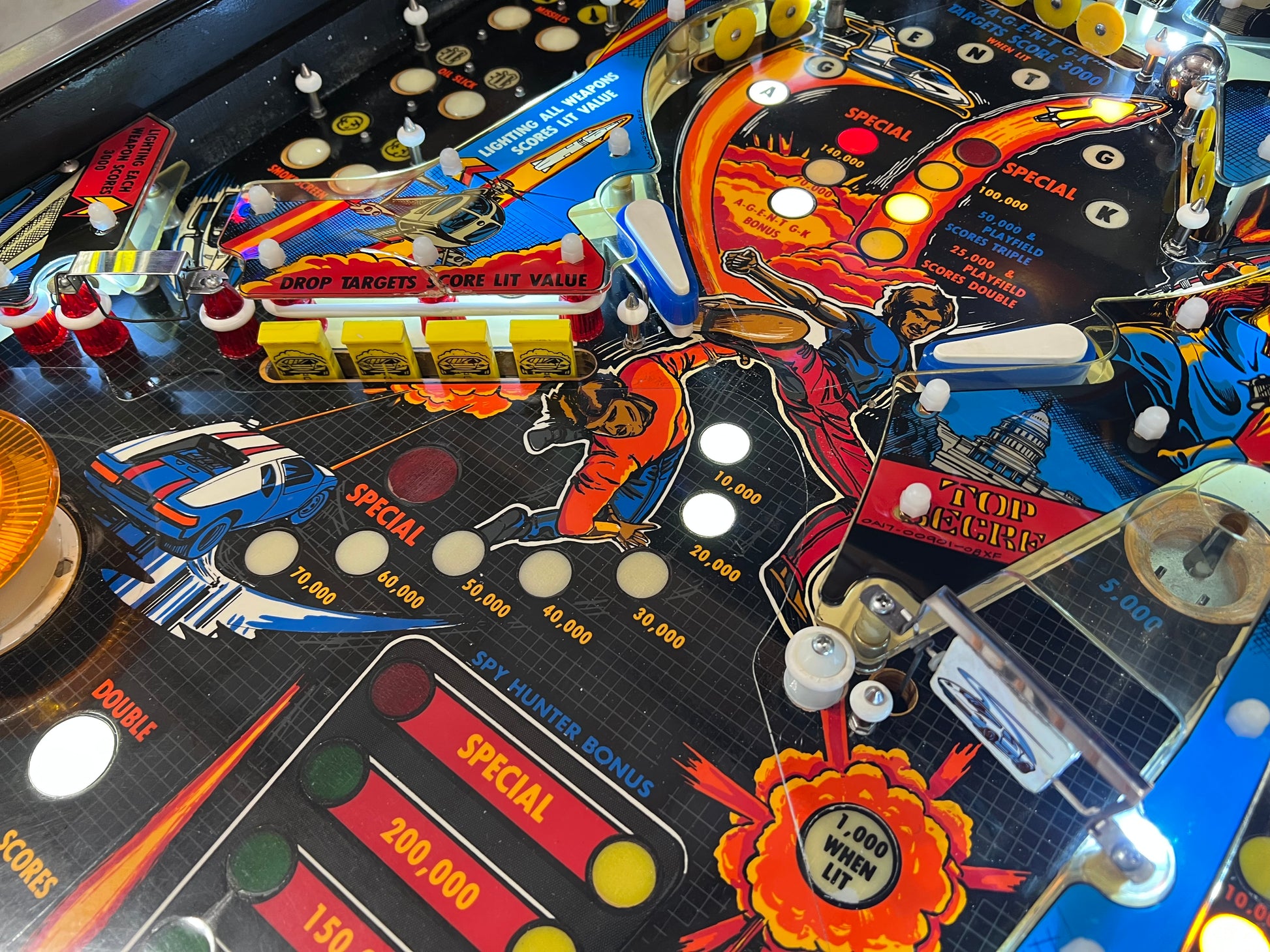 SPY HUNTER - 1986 Bally Pinball Machine - WORKS 100% - VERY VERY Nice Example of This Title!