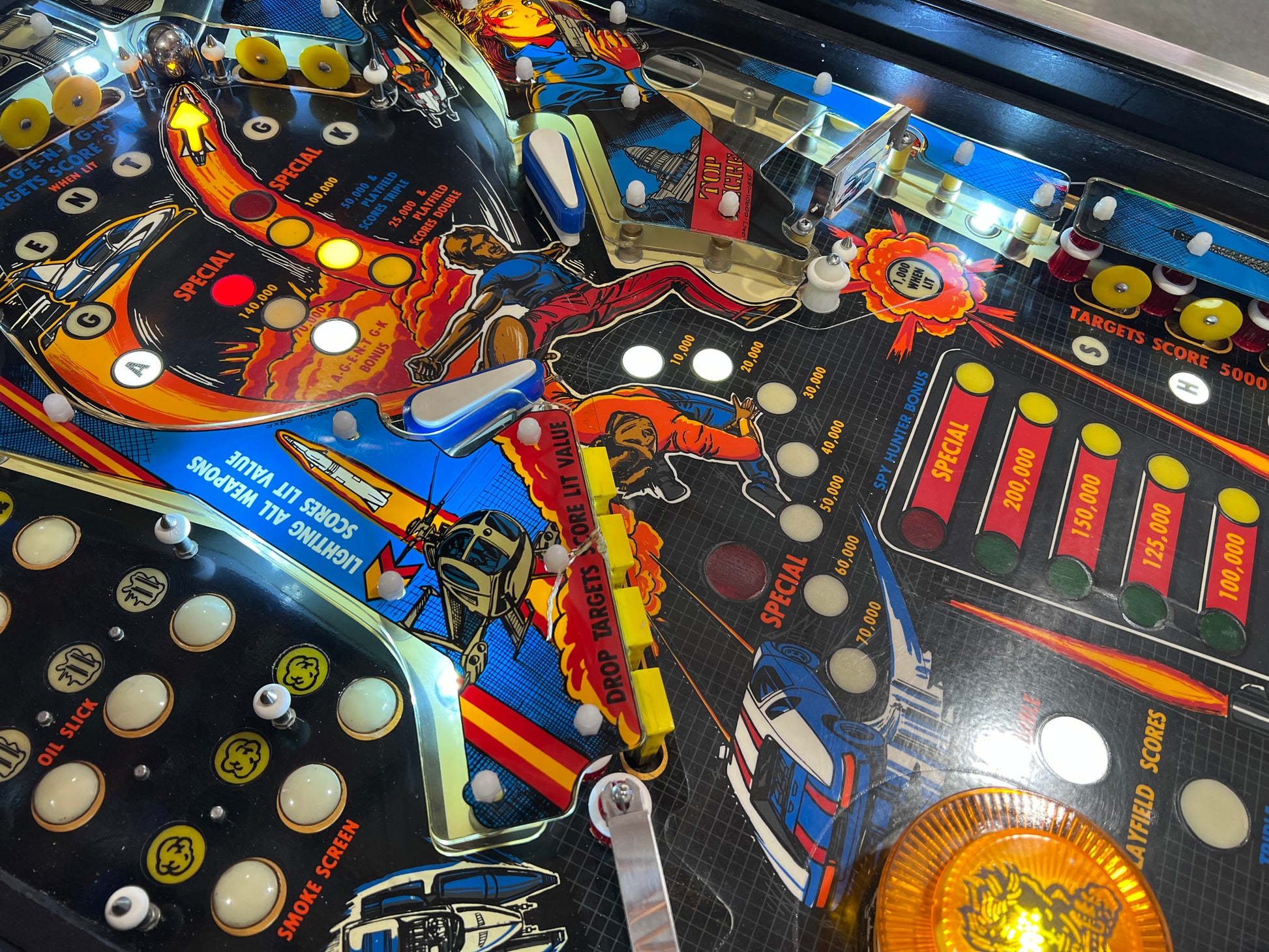 SPY HUNTER - 1986 Bally Pinball Machine - WORKS 100% - VERY VERY Nice Example of This Title!