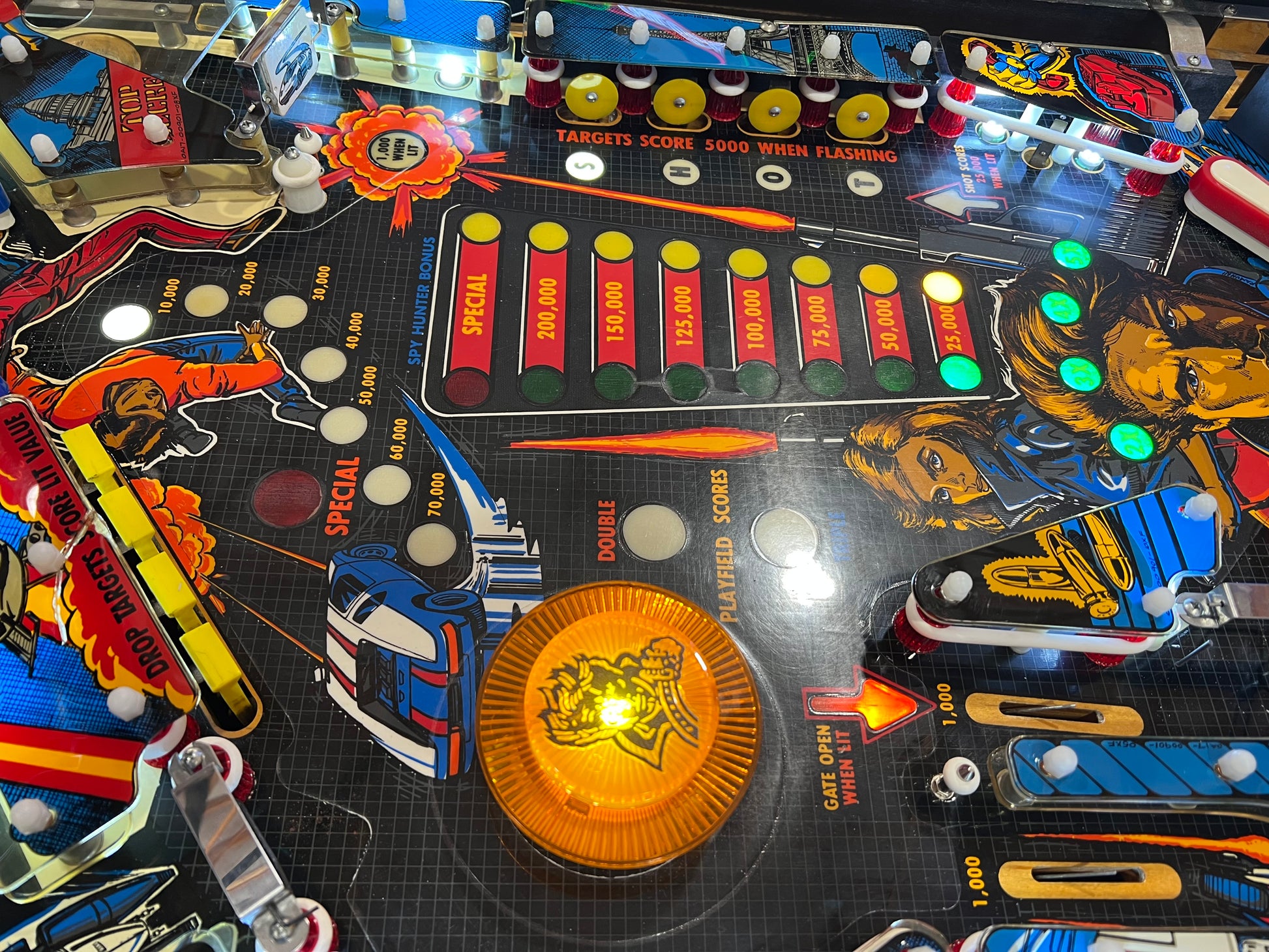 SPY HUNTER - 1986 Bally Pinball Machine - WORKS 100% - VERY VERY Nice Example of This Title!