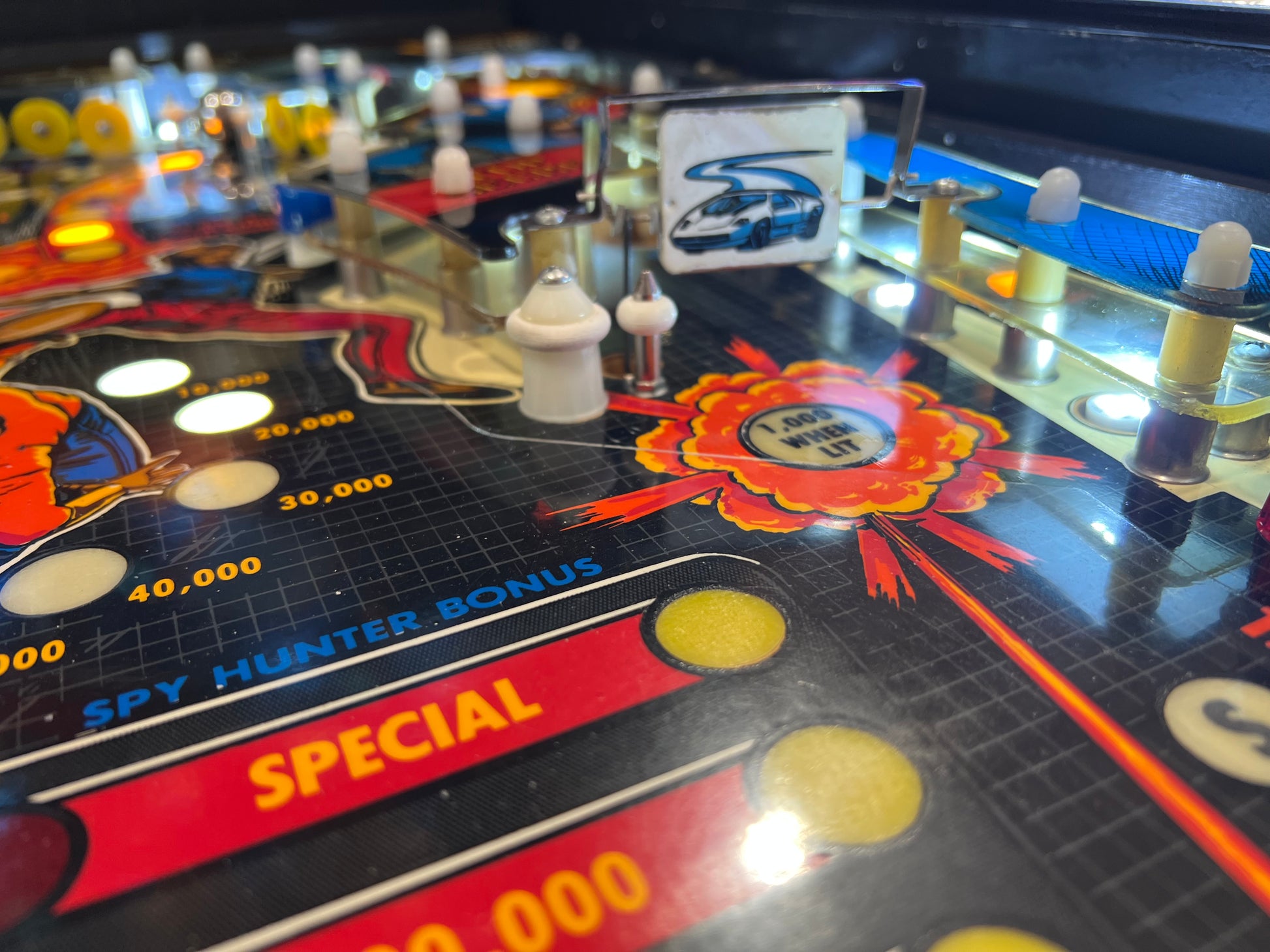 SPY HUNTER - 1986 Bally Pinball Machine - WORKS 100% - VERY VERY Nice Example of This Title!