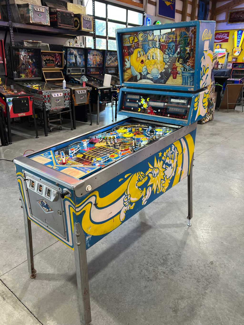 MR and MS PACMAN PINBALL - 1982 Bally Pinball Machine - Shopped and Working 100%