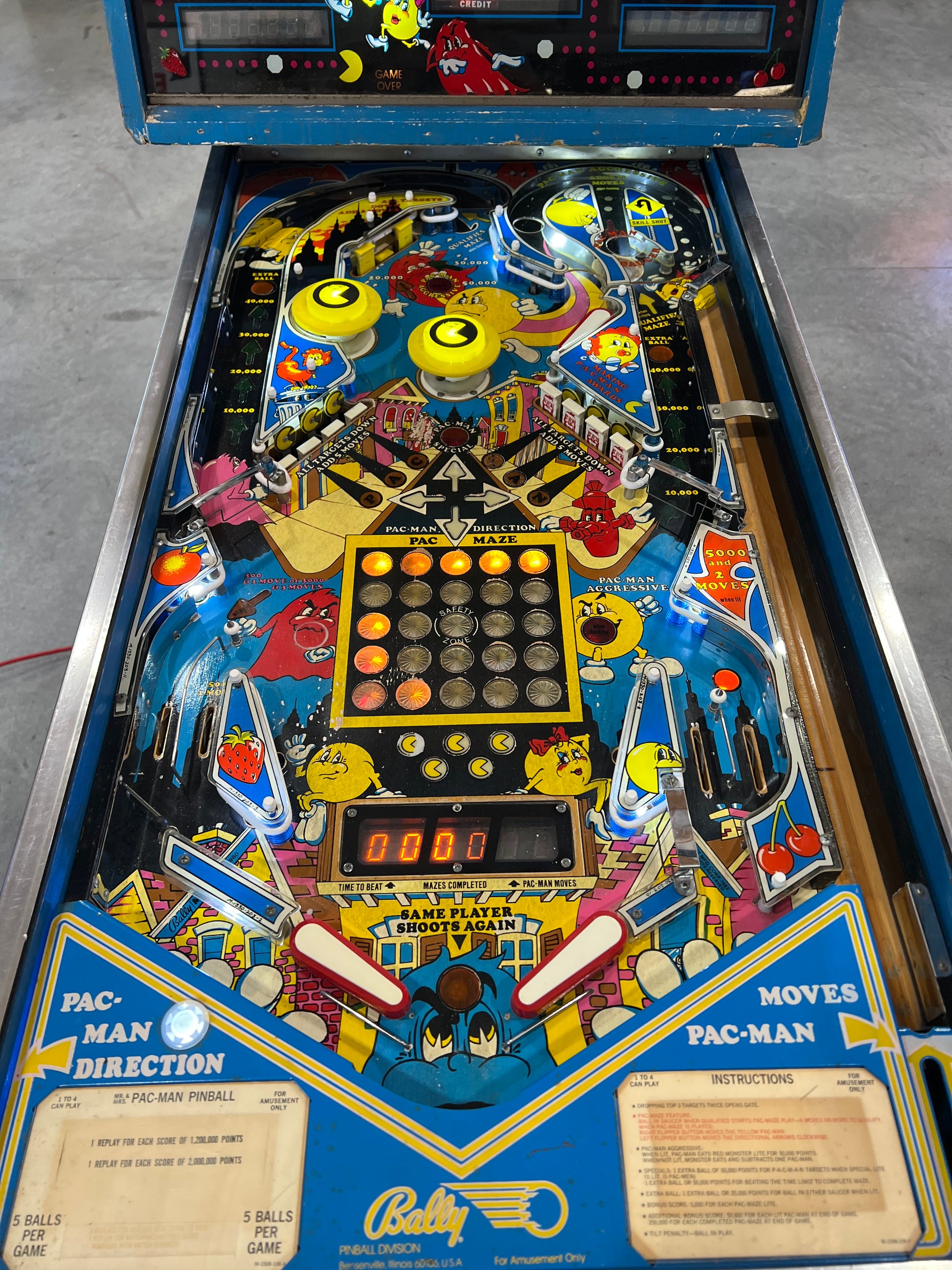 MR and MS PACMAN PINBALL - 1982 Bally Pinball Machine - Shopped and Working 100%