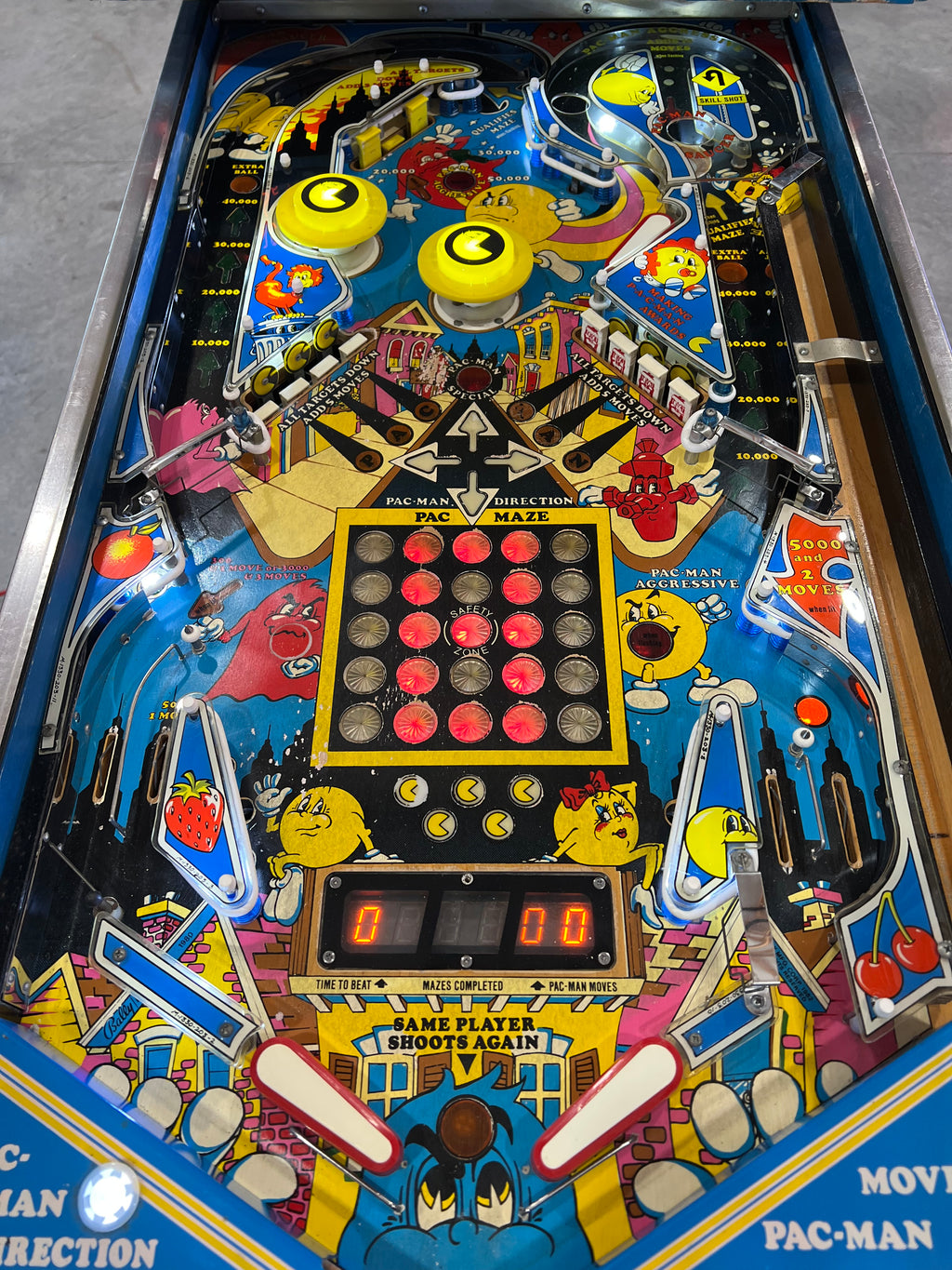 MR and MS PACMAN PINBALL - 1982 Bally Pinball Machine - Shopped and Working 100%
