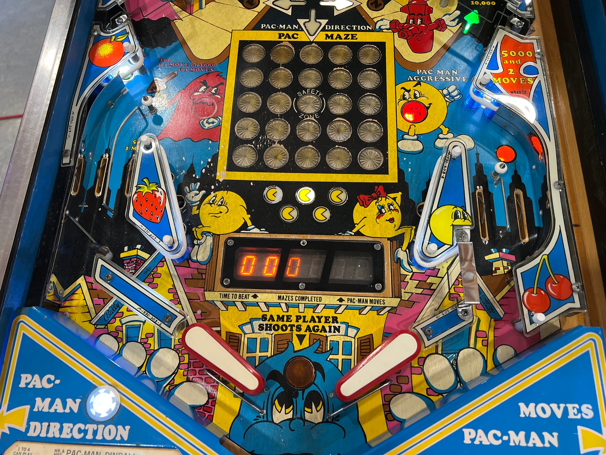 MR and MS PACMAN PINBALL - 1982 Bally Pinball Machine - Shopped and Working 100%
