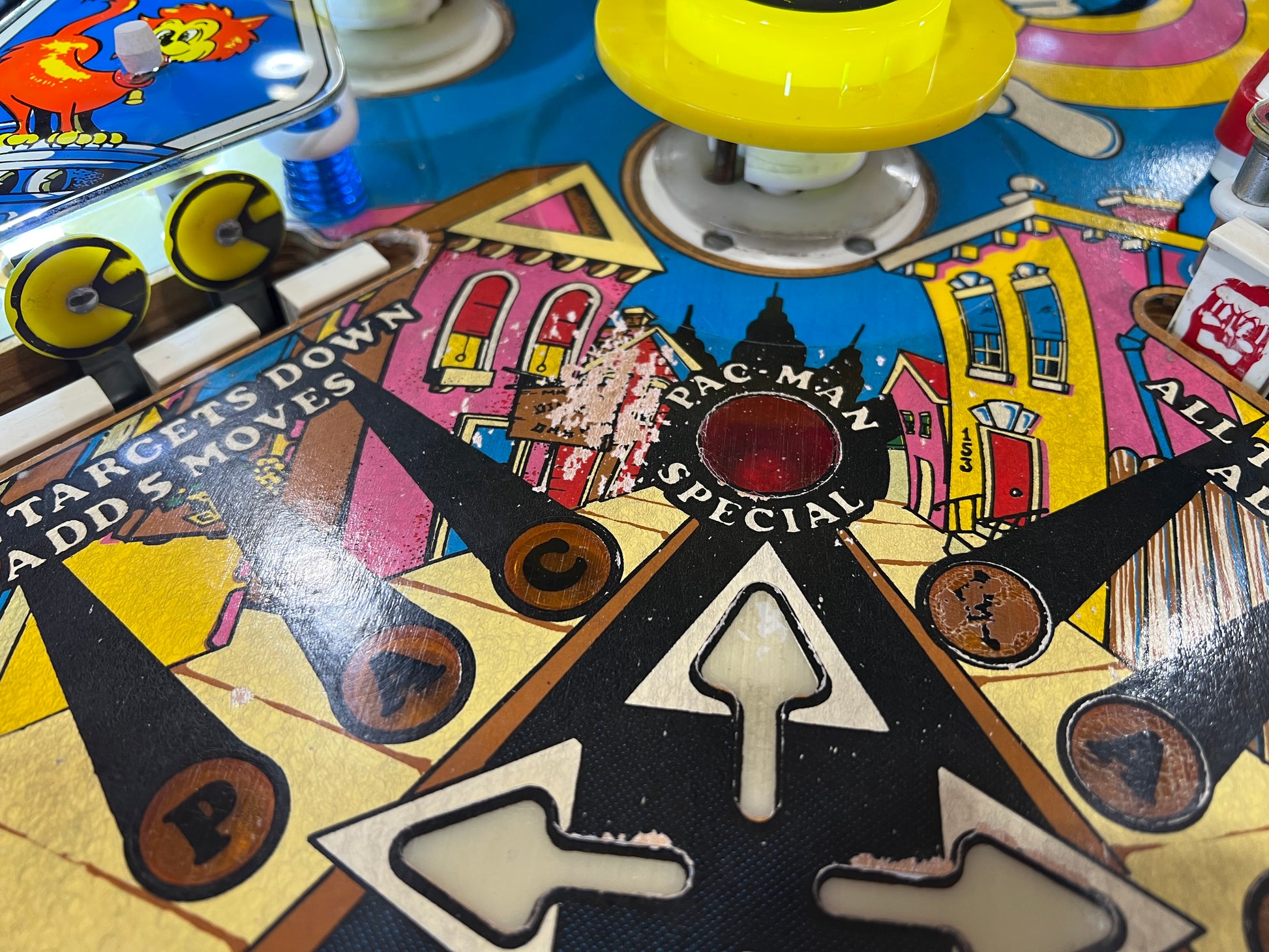 MR and MS PACMAN PINBALL - 1982 Bally Pinball Machine - Shopped and Working 100%