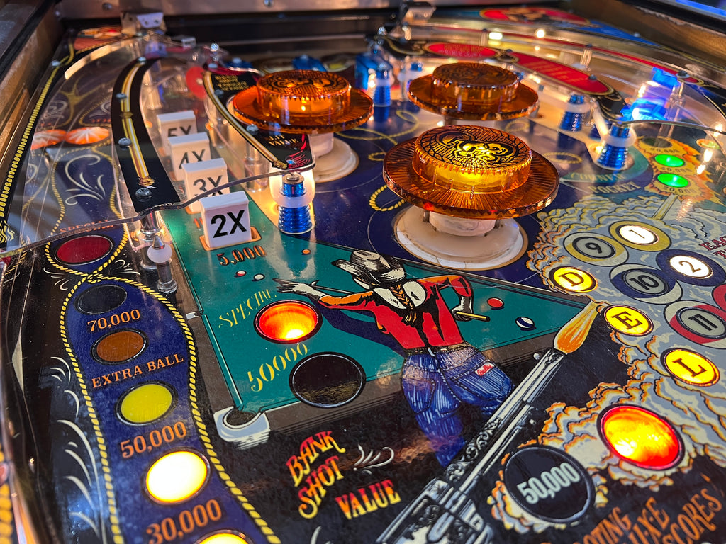 EIGHT BALL DELUXE LIMITED EDITION - 1982 Bally Pinball Machine - WORKS 100% - THE BEST GAME FROM THE PERIOD! - THE ORIGINAL LE!