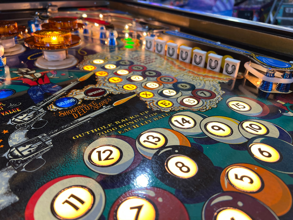 EIGHT BALL DELUXE LIMITED EDITION - 1982 Bally Pinball Machine - WORKS 100% - THE BEST GAME FROM THE PERIOD! - THE ORIGINAL LE!