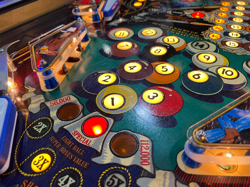 EIGHT BALL DELUXE LIMITED EDITION - 1982 Bally Pinball Machine - WORKS 100% - THE BEST GAME FROM THE PERIOD! - THE ORIGINAL LE!