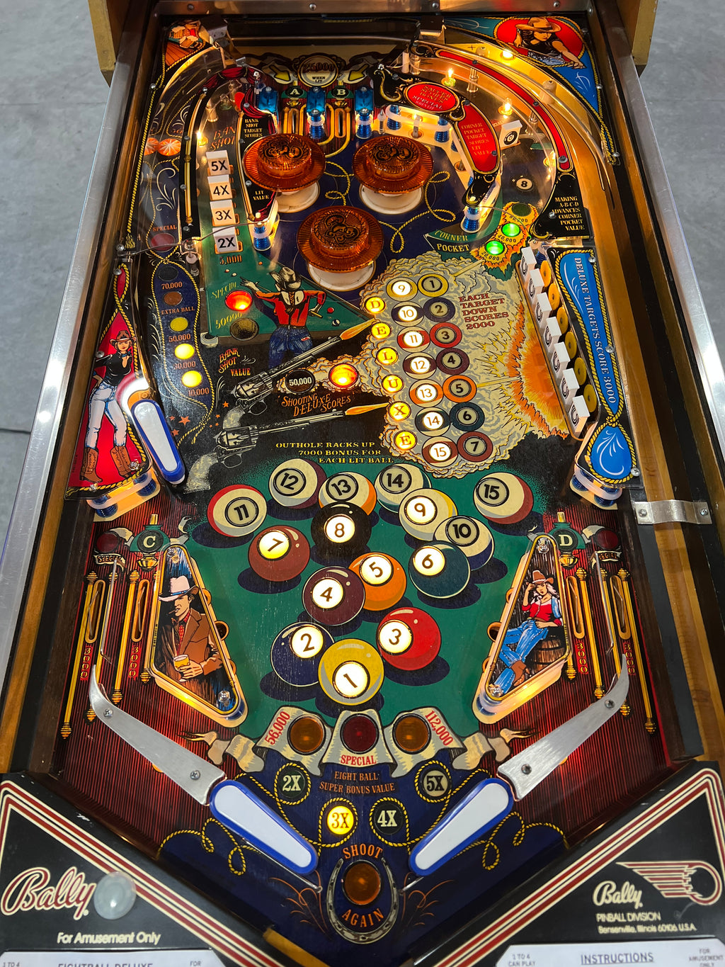 EIGHT BALL DELUXE LIMITED EDITION - 1982 Bally Pinball Machine - WORKS 100% - THE BEST GAME FROM THE PERIOD! - THE ORIGINAL LE!