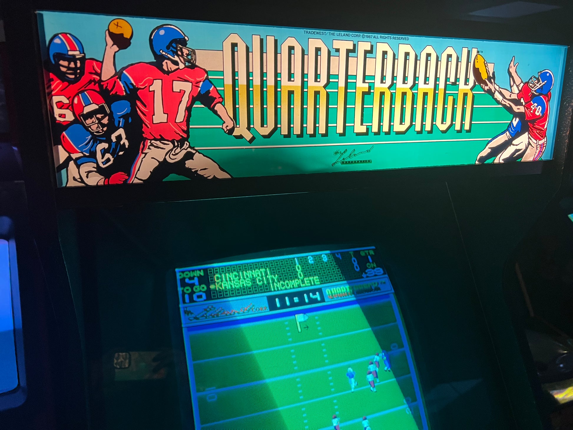 QUARTERBACK - 1987 Two Player Upright by Leland - Rare Game - Works fantastic! - USED