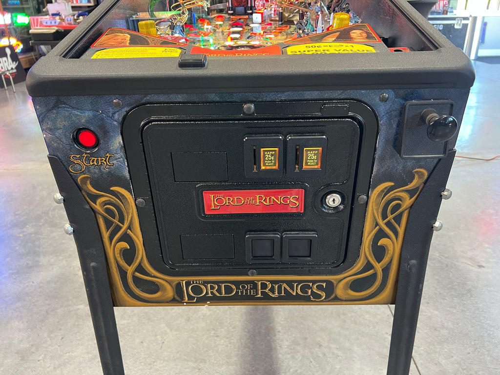 LORD OF THE RINGS - 2003 Stern Pinball Machine - VERY NICE GAME - SO SO SO NICE! HUO - Just in from it's original owner - Just Shopped - LEDS - WORKS 100%