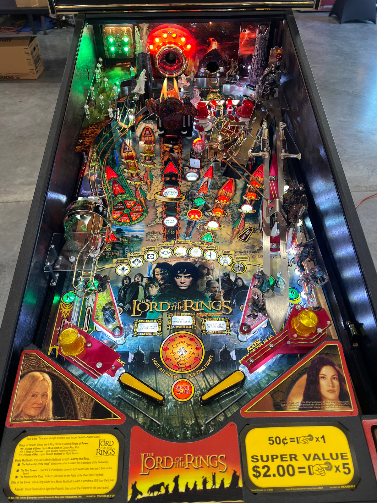 LORD OF THE RINGS - 2003 Stern Pinball Machine - VERY NICE GAME - SO SO SO NICE! HUO - Just in from it's original owner - Just Shopped - LEDS - WORKS 100%