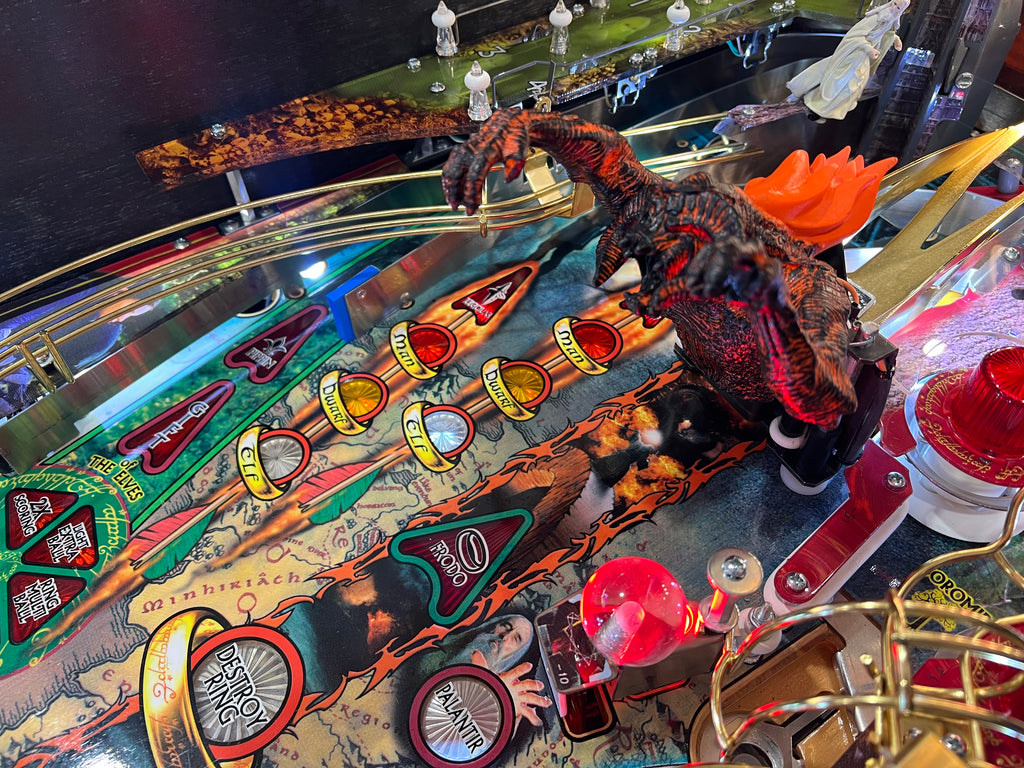 LORD OF THE RINGS - 2003 Stern Pinball Machine - VERY NICE GAME - SO SO SO NICE! HUO - Just in from it's original owner - Just Shopped - LEDS - WORKS 100%