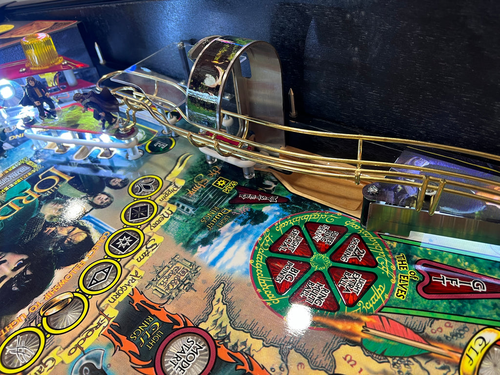 LORD OF THE RINGS - 2003 Stern Pinball Machine - VERY NICE GAME - SO SO SO NICE! HUO - Just in from it's original owner - Just Shopped - LEDS - WORKS 100%