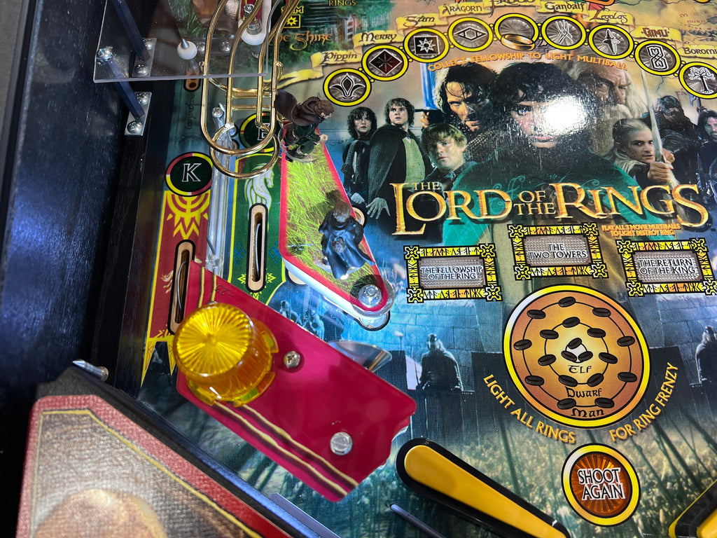 LORD OF THE RINGS - 2003 Stern Pinball Machine - VERY NICE GAME - SO SO SO NICE! HUO - Just in from it's original owner - Just Shopped - LEDS - WORKS 100%
