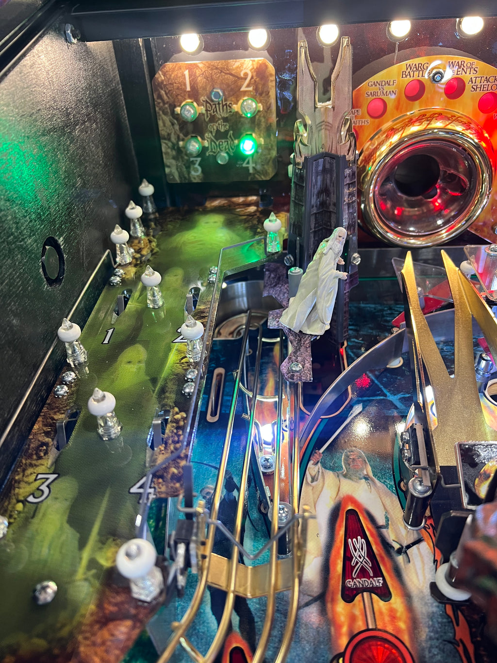LORD OF THE RINGS - 2003 Stern Pinball Machine - VERY NICE GAME - SO SO SO NICE! HUO - Just in from it's original owner - Just Shopped - LEDS - WORKS 100%